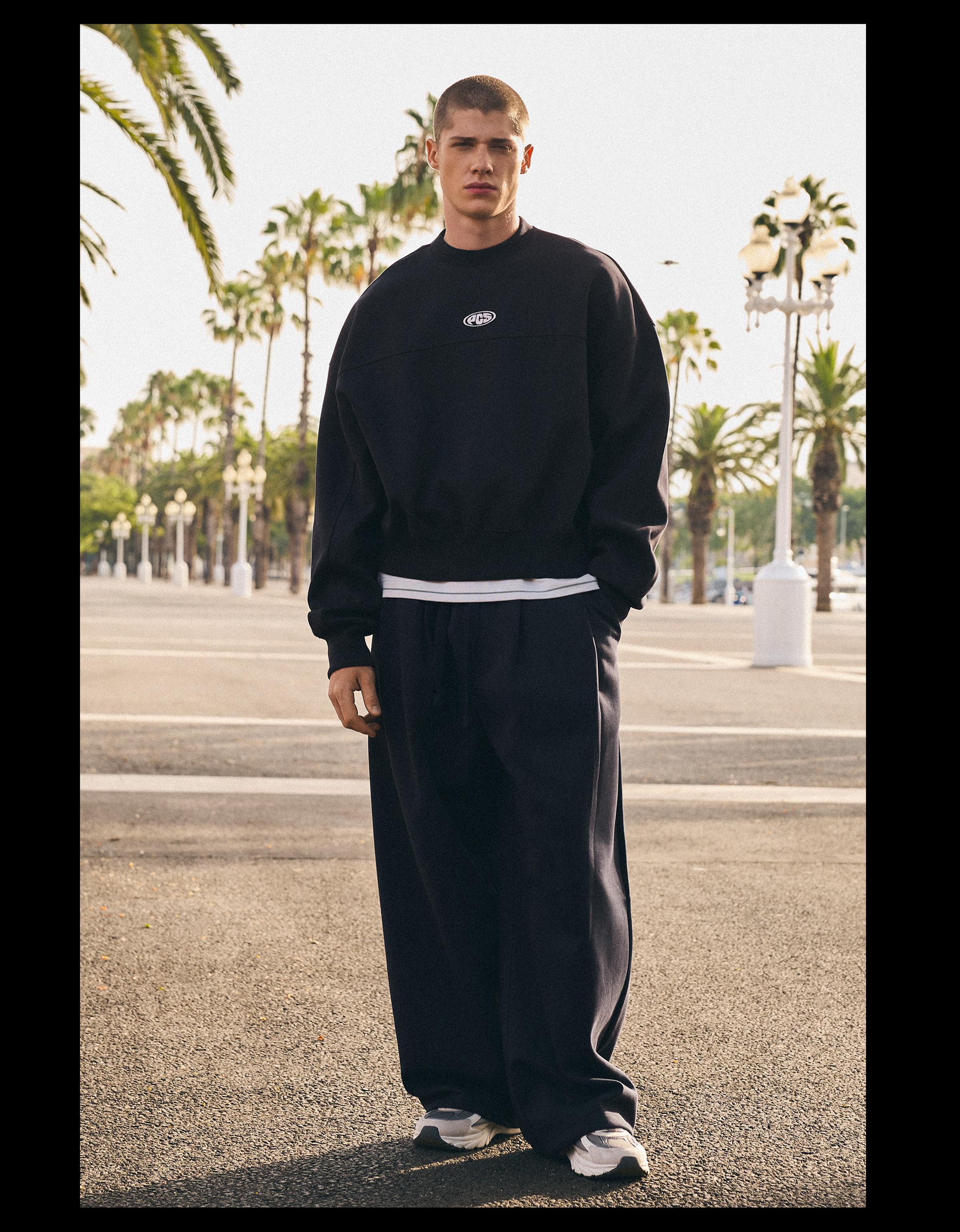 Super baggy pleated trousers — Navy