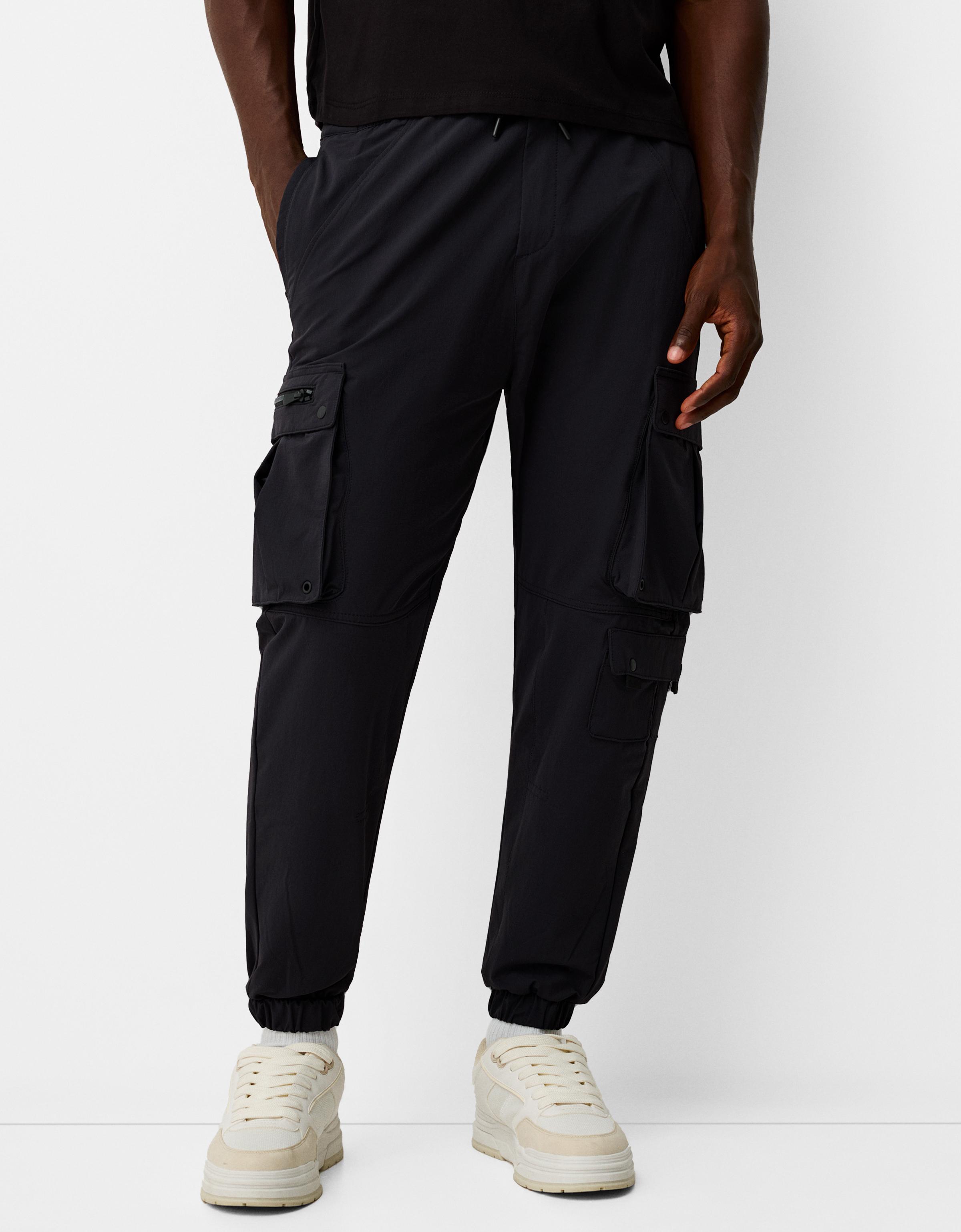 Bershka Jogginghose Im Cargostil Aus Funktionsstoff Herren Xl Schwarz