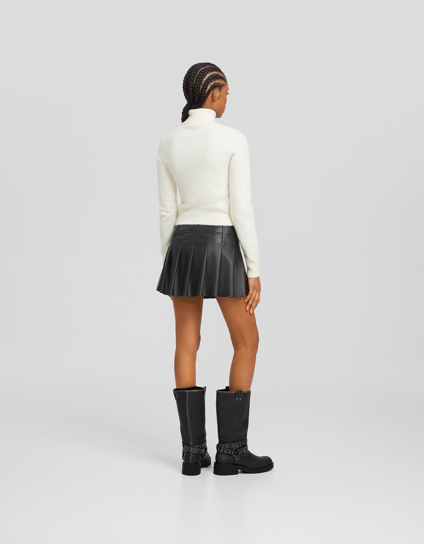 تنورة قصيرة من جلد صناعي بثنيات-أسود-2