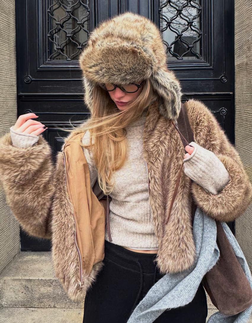 Geacă din imitație de blană-Nisip