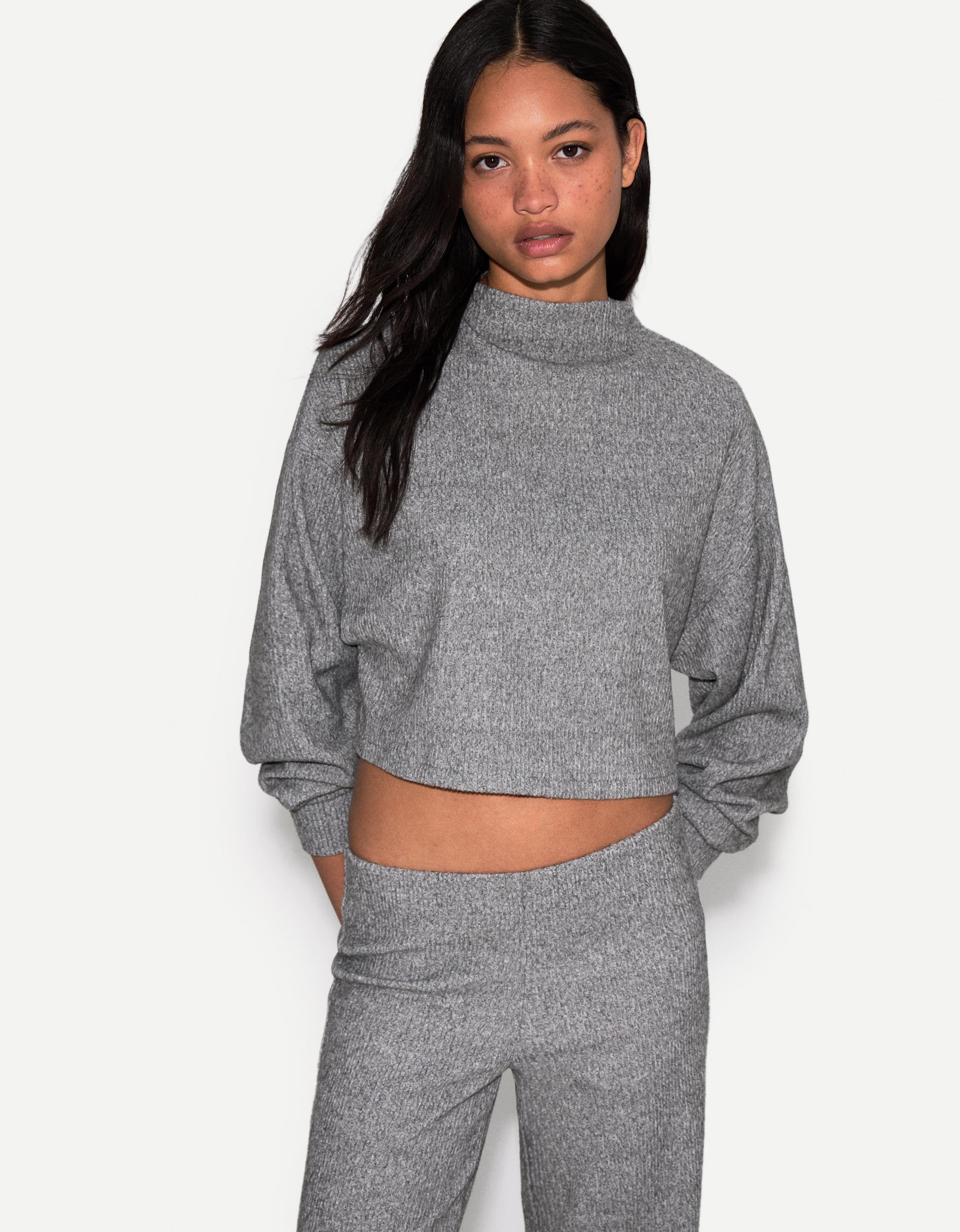 Bershka Soft-Touch-Pullover Mit Stehkragen Und Rippenmuster Damen L Grau