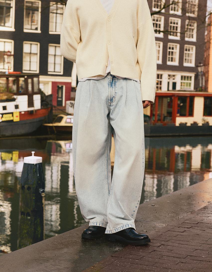 Embroidered barrel jeans-Light blue