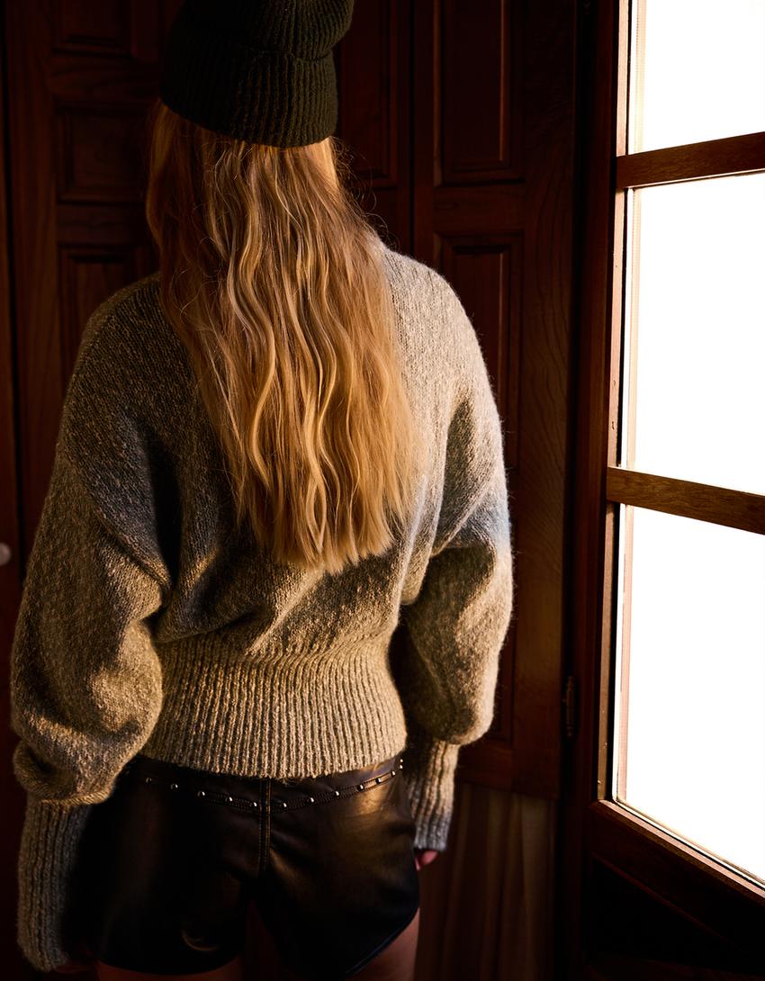 Sweater with full-bodied sleeves-Green