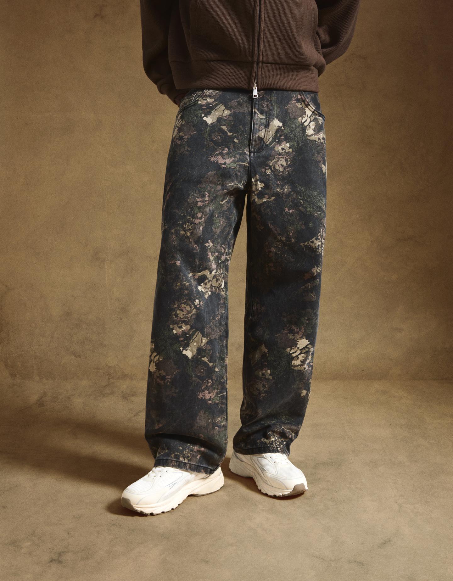 Bershka spodnie superbaggy z nadrukiem khaki