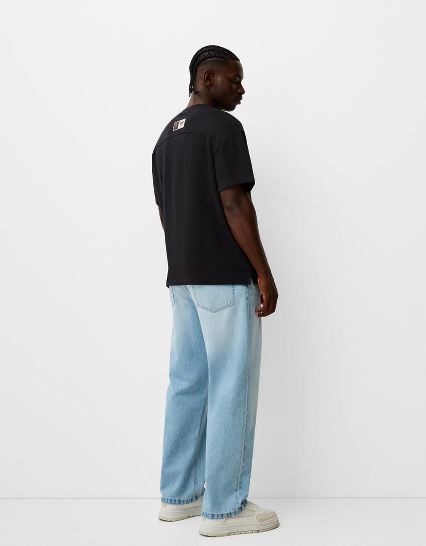 T-shirt de manga curta de felpa-Preto-1