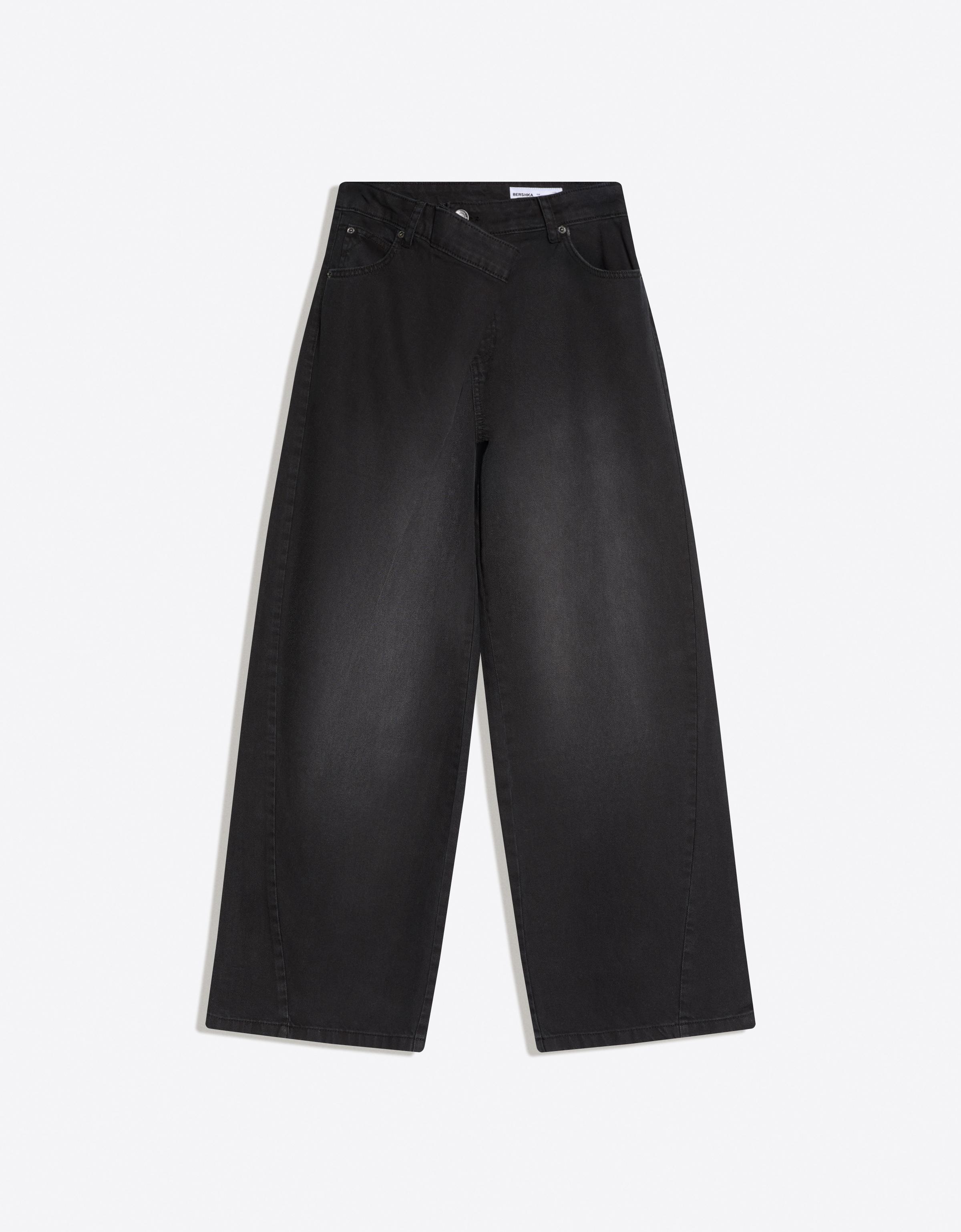 Barrel-leg trousers