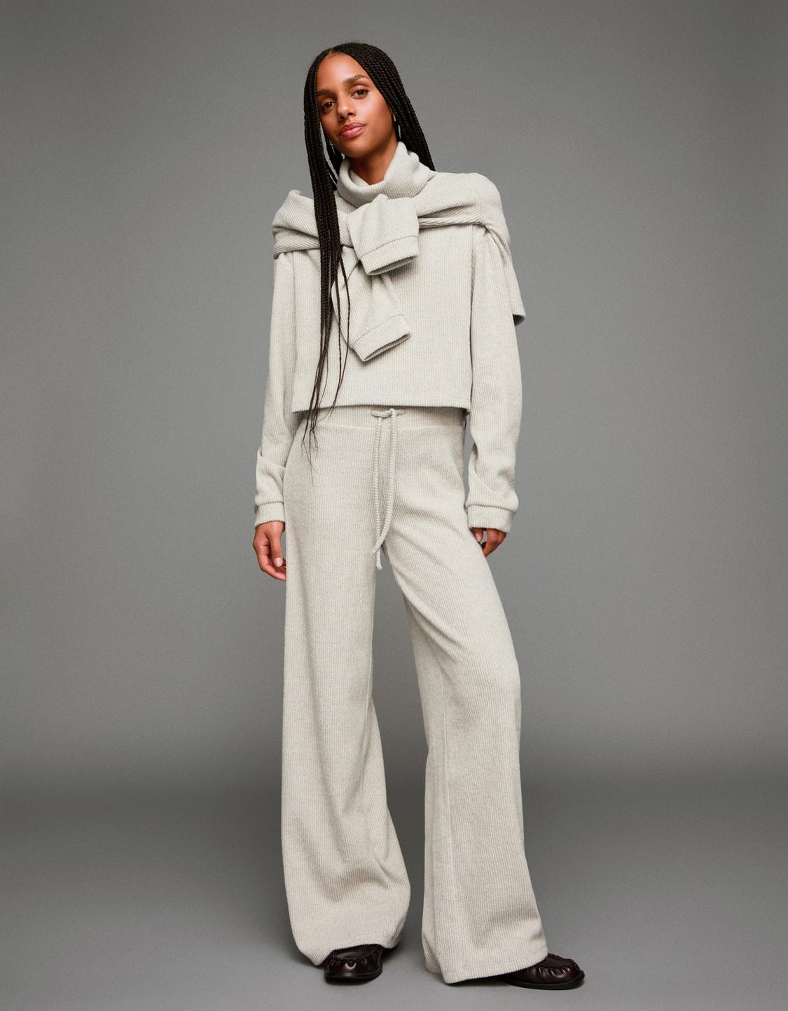 Ribbed sweater and wide-leg trousers set