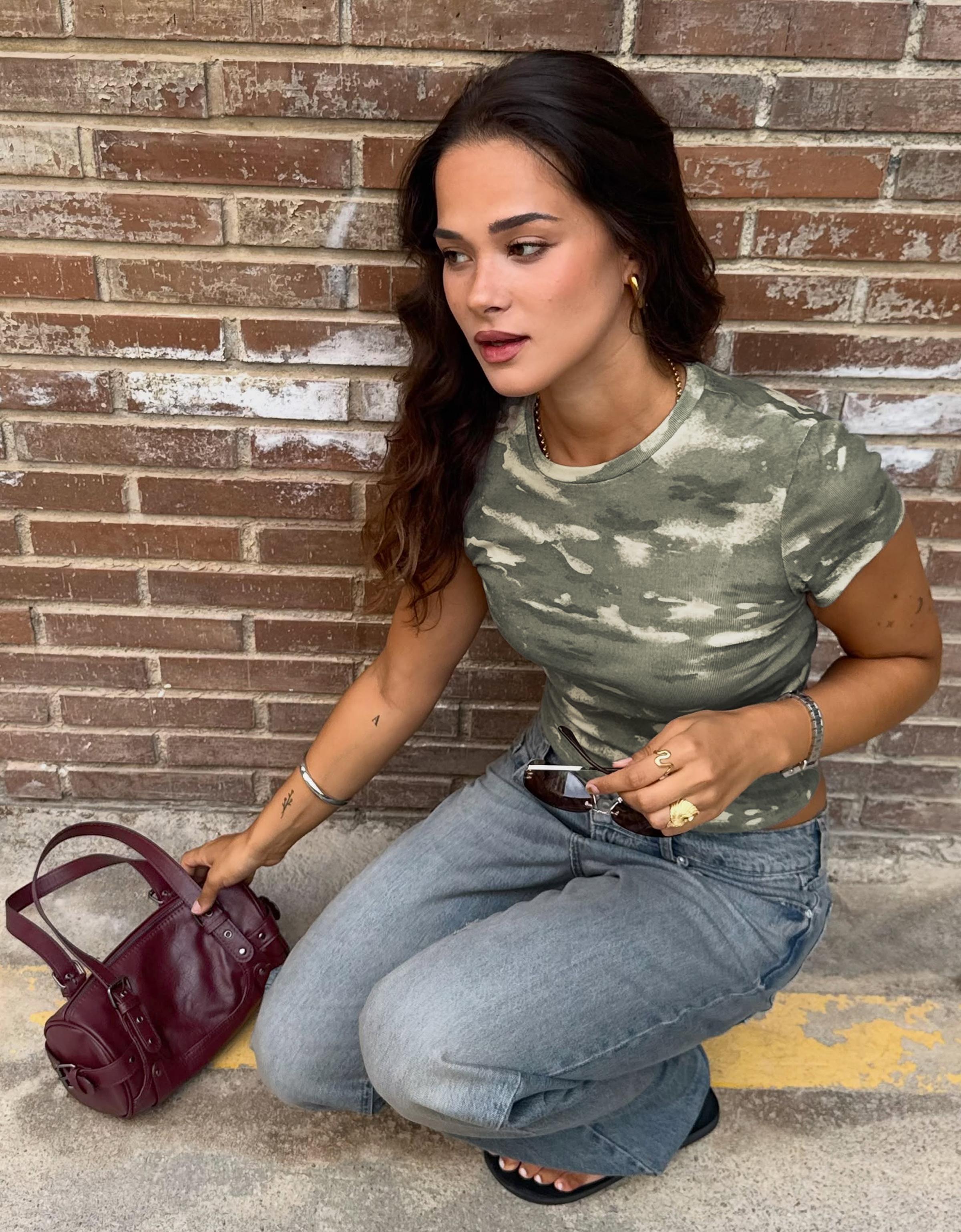 Bershka Kısa kollu dar kesim kamuflaj tişört görsel 8