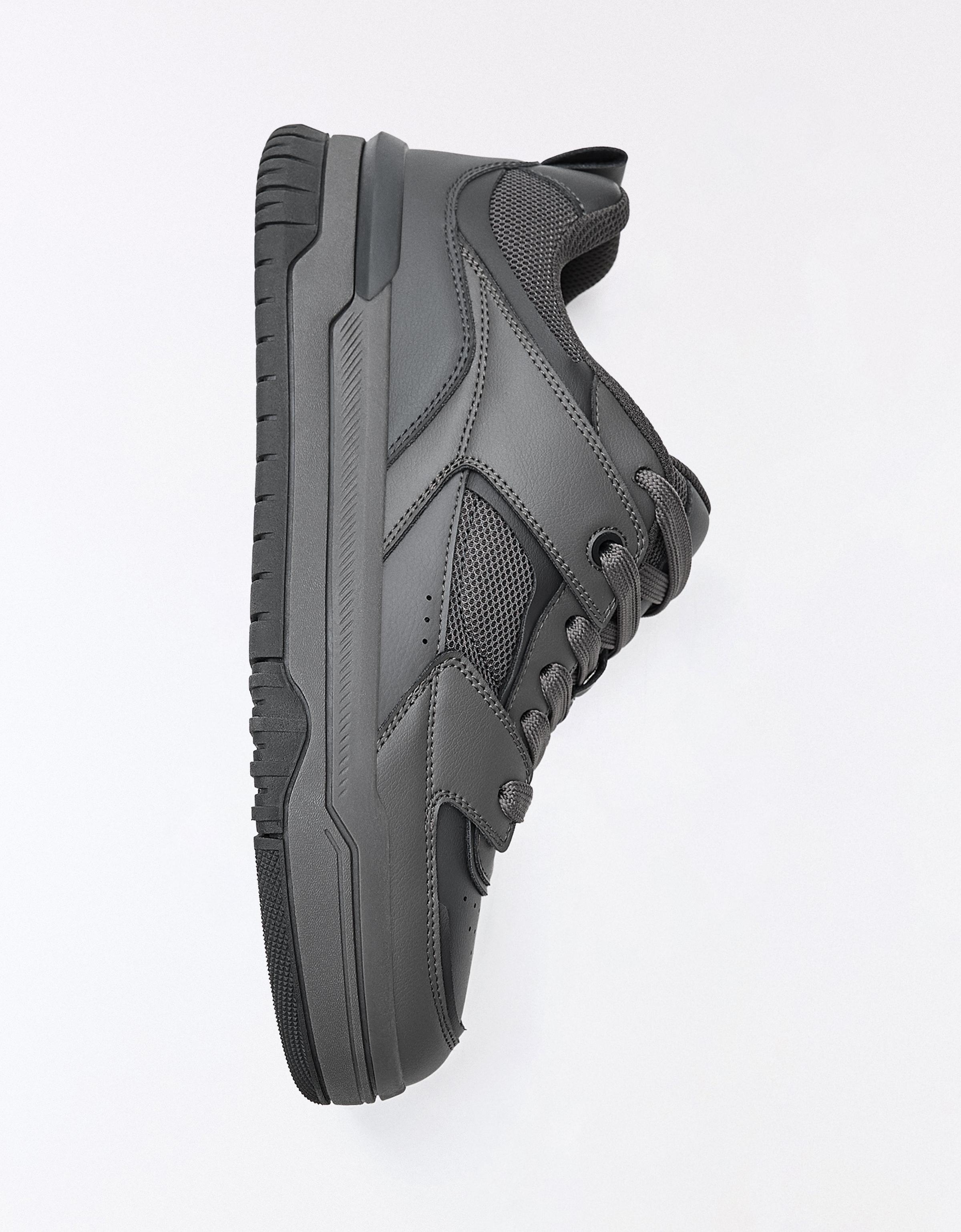 SKATE SNEAKERS — Grey