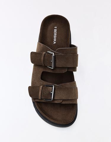 BUCKLED SANDALS — BROWN 3