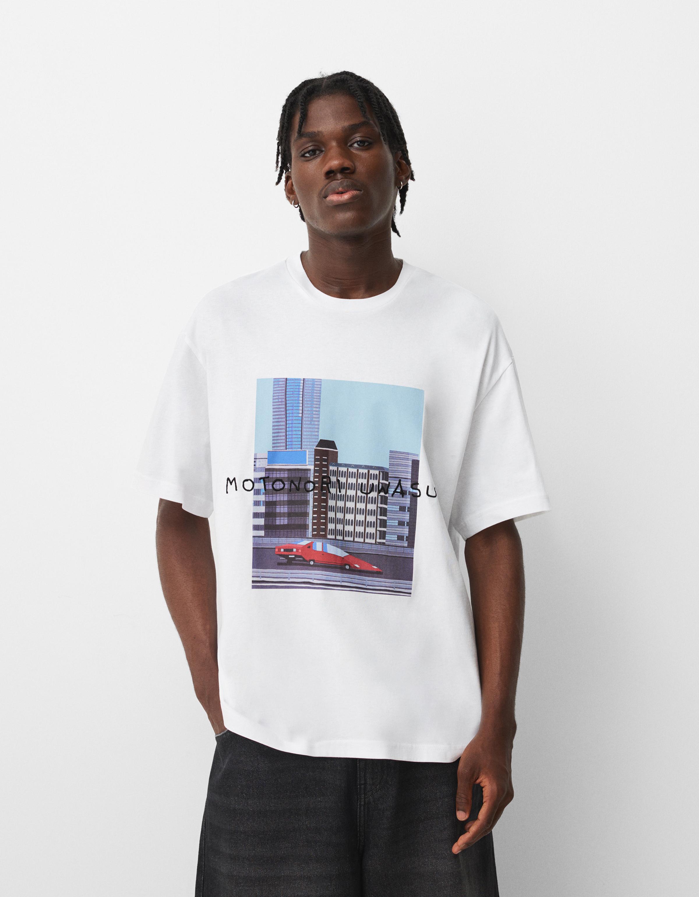 Bershka T-Shirt Motonori Mit Kurzen Ärmeln Und Print Herren Xl Weiss