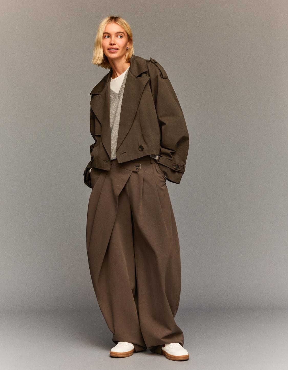 Short trench jacket