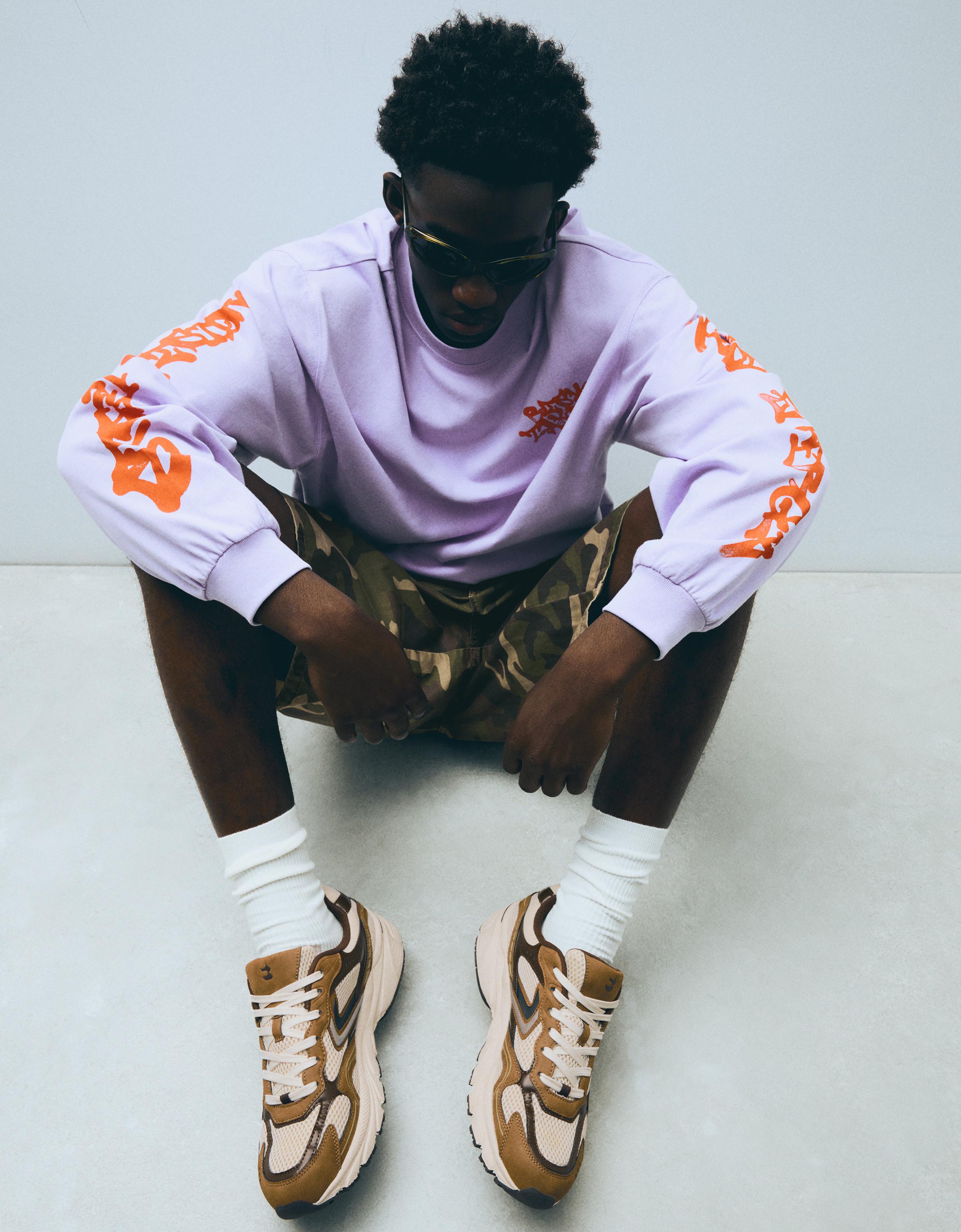 MULTI-PIECE TRAINERS — Multicolored