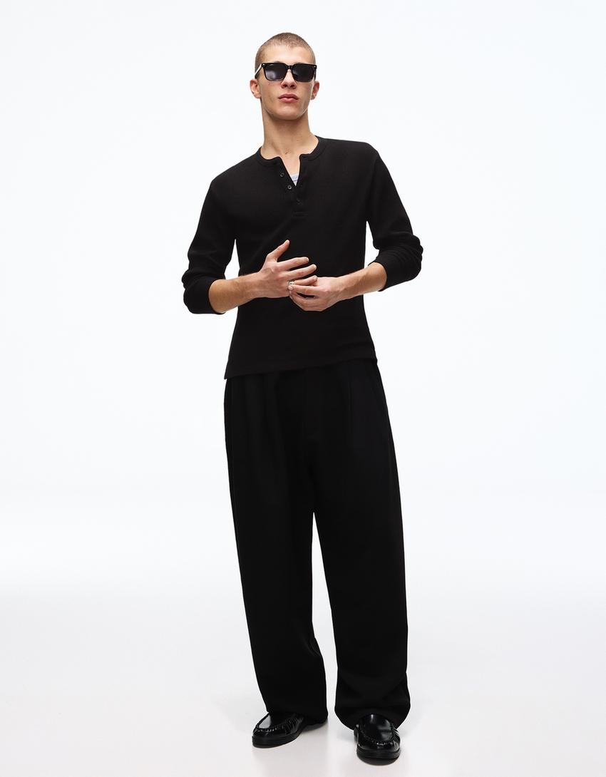 Langärmeliges Henley-Shirt Slim-Fit-Schwarz