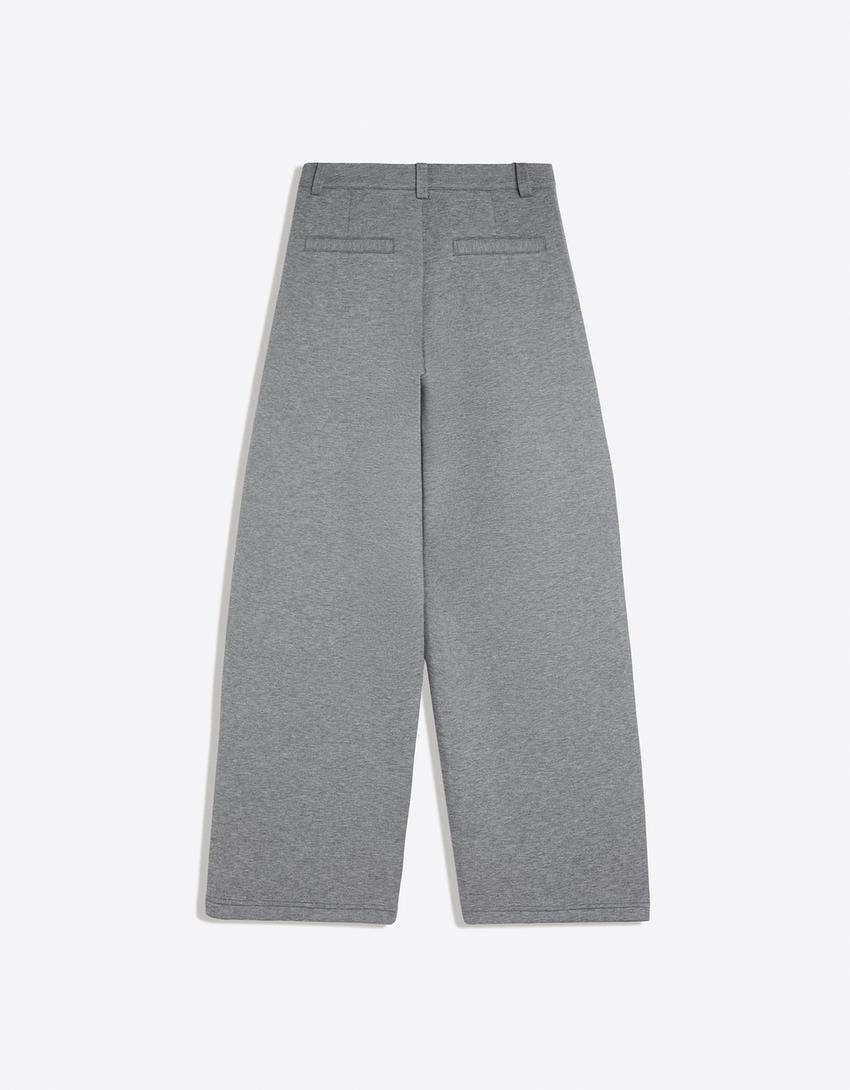 Pantalón barrel pinzas tejido scuba-Gris