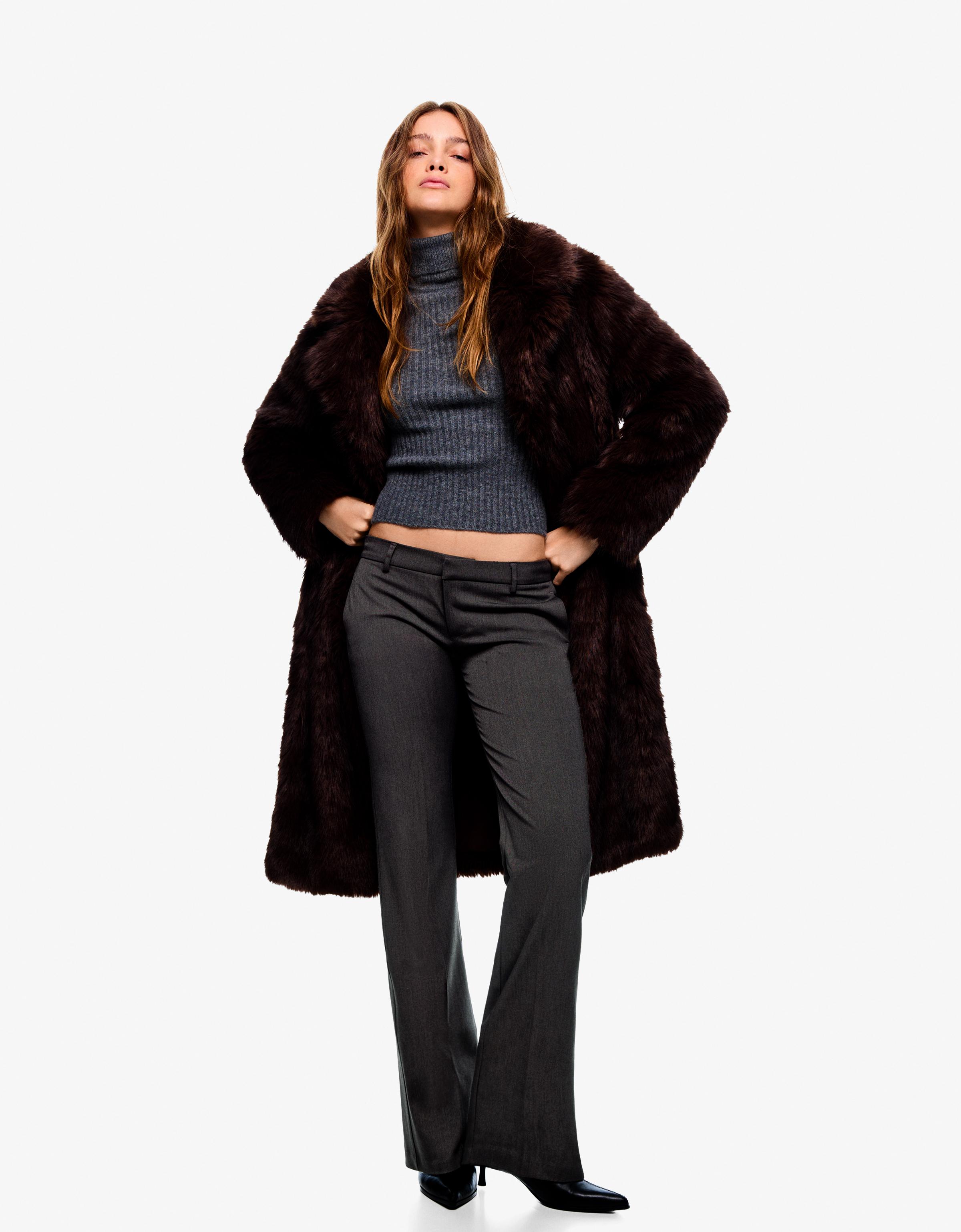 Bershka Bootcut-Hose Mit Tiefem Bund Damen 38 Grau