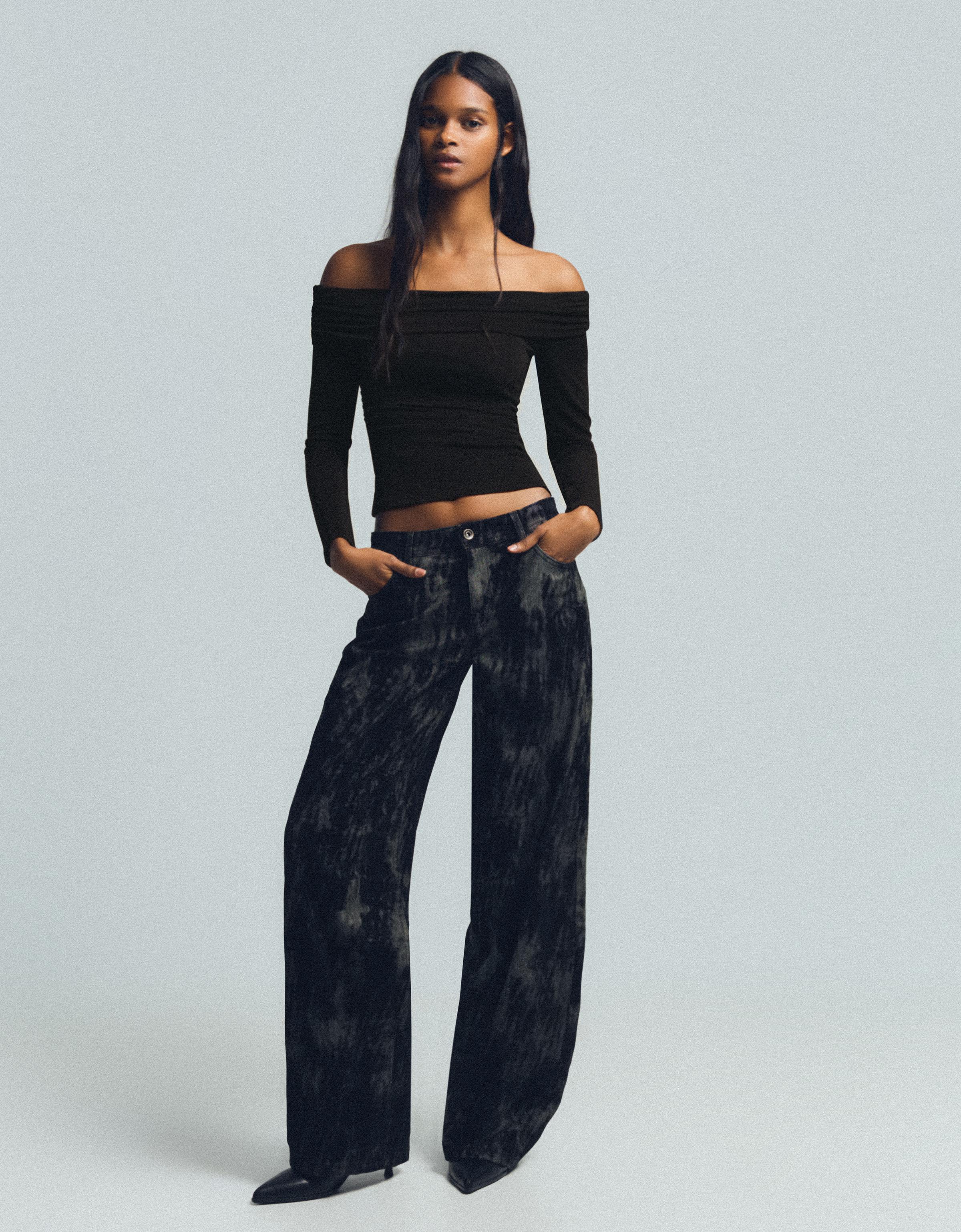 Bershka Bardot-Top Mit Struktur Und Glanz Damen S Schwarz