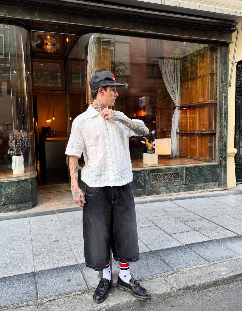 Super baggy denim Bermuda jorts-Black-1