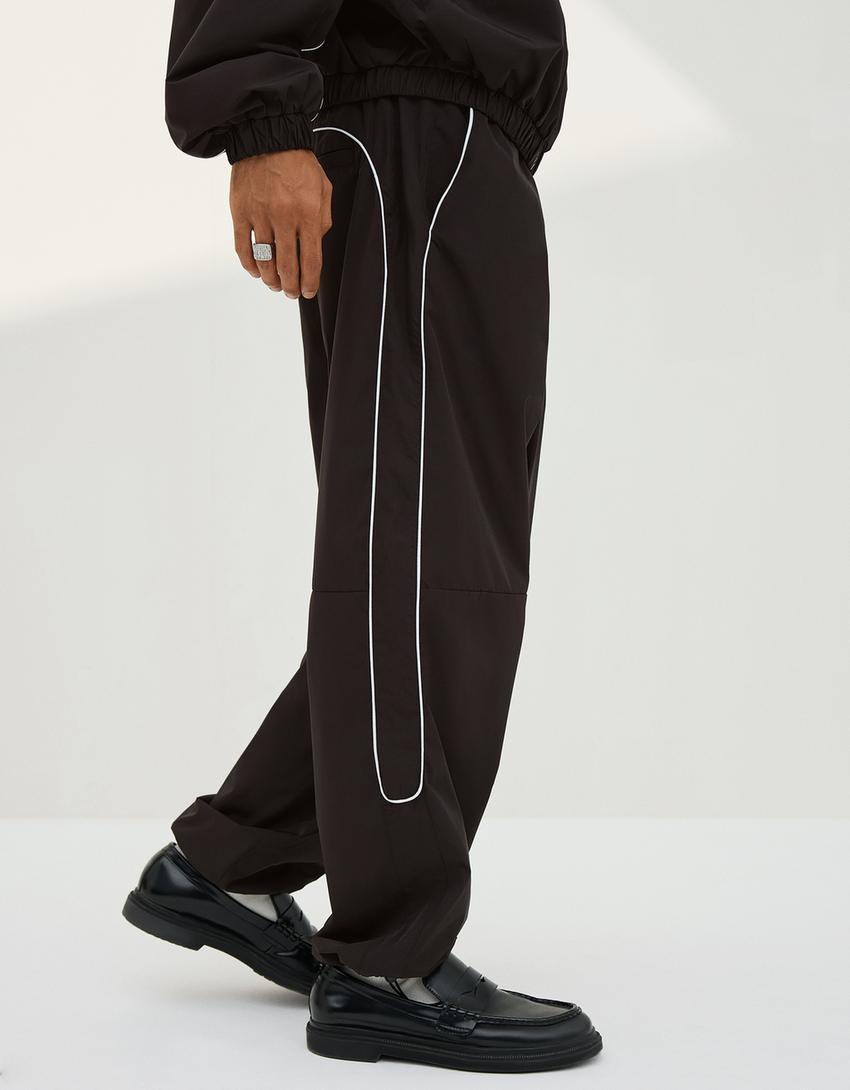 Set aus Jacke und Hose-Set aus Jacke und Hose