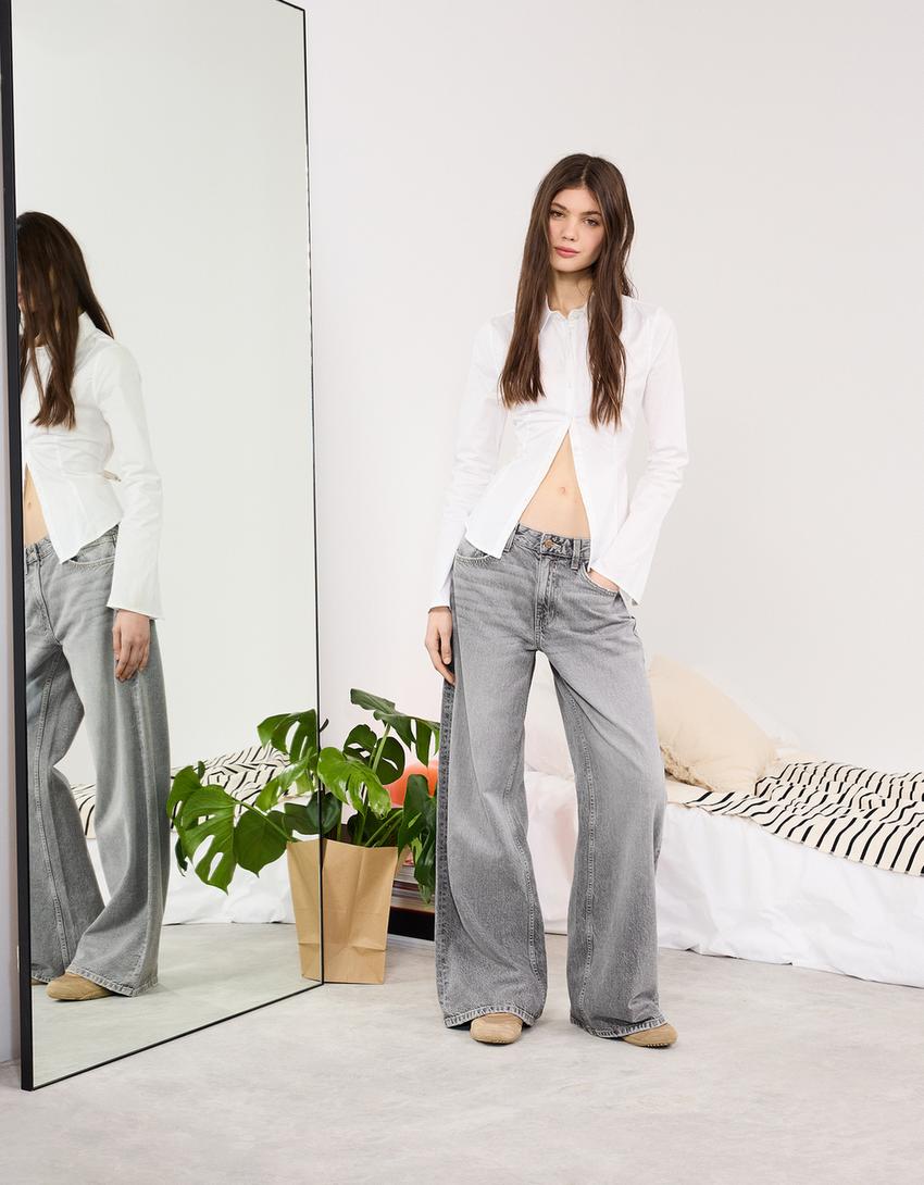 Wide-leg jeans