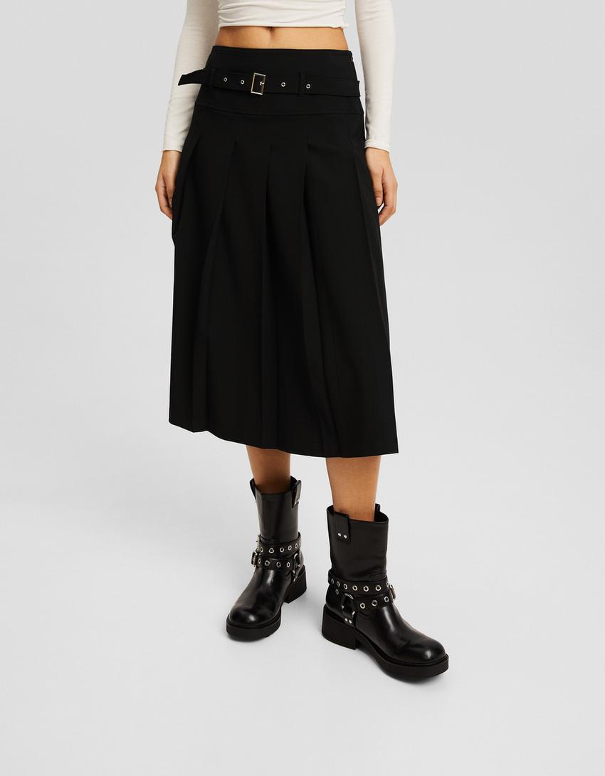 تنورة ميدي بكسرات وقصة محبوكة وحزام-أسود-3