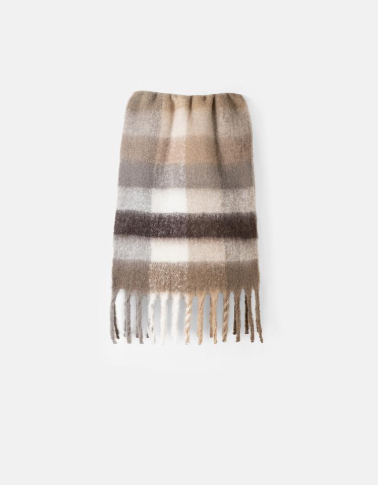 Checked scarf