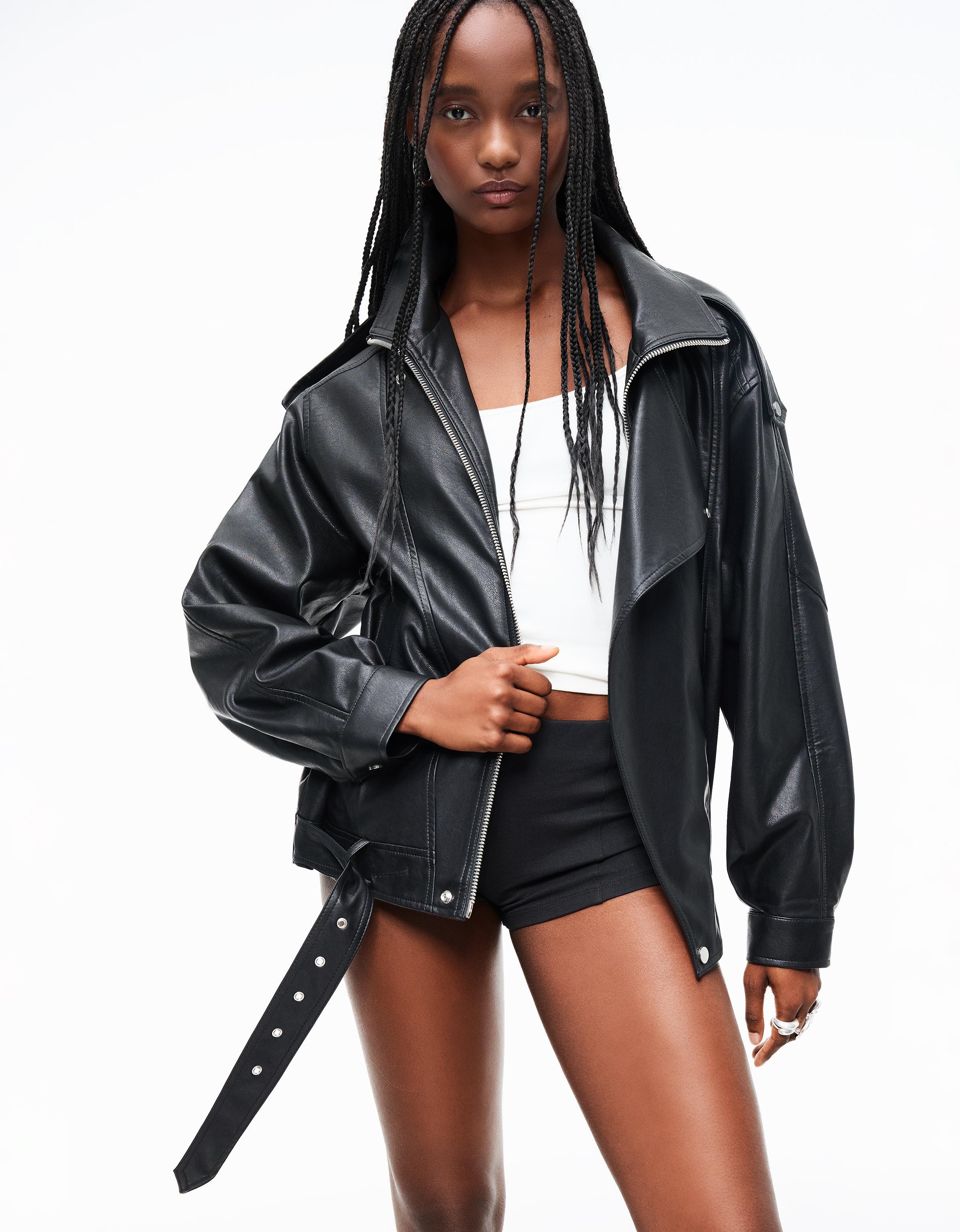 Bershka Kunstlederjacke Mit Gürtel Damen M Schwarz