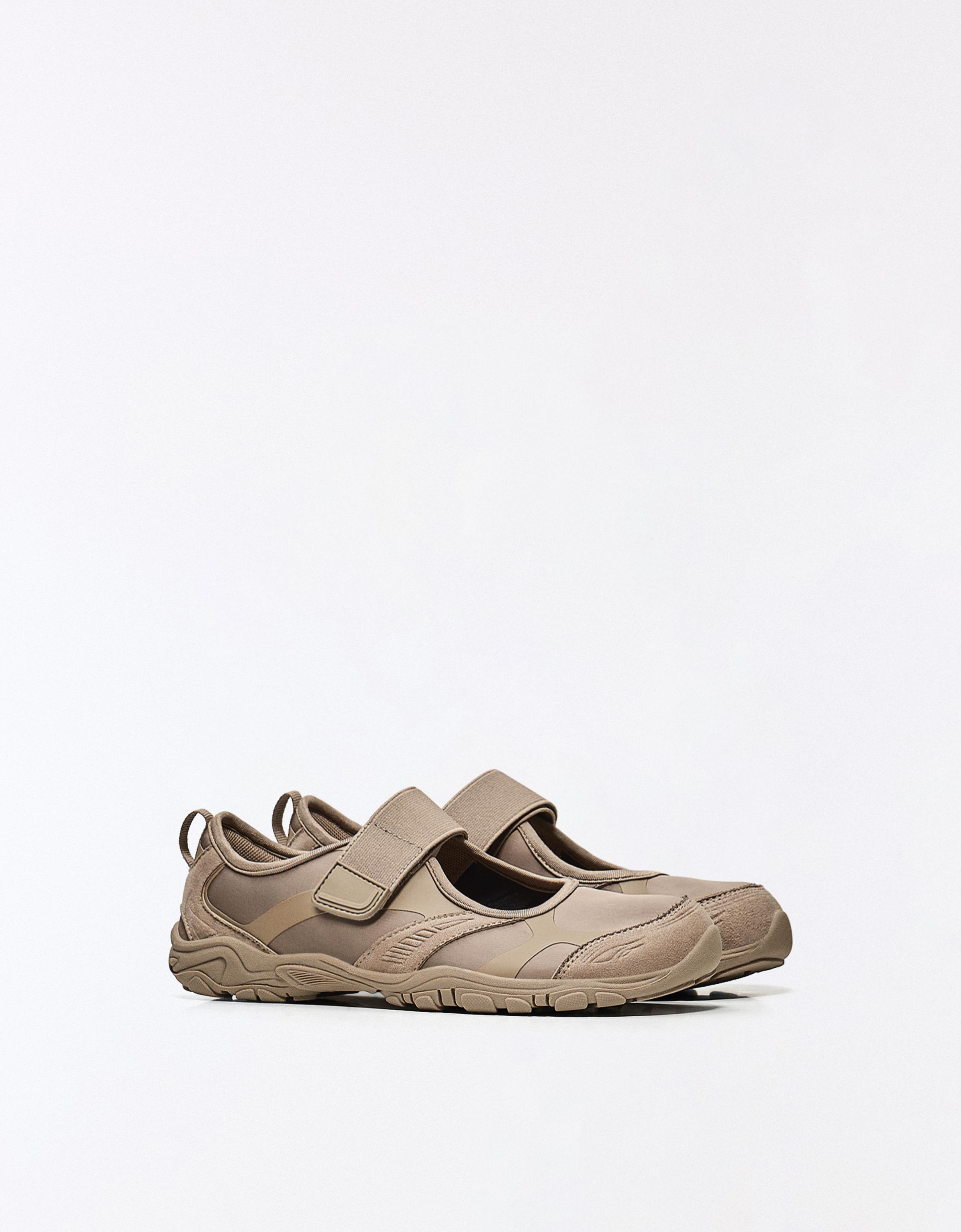 BAREFOOT BALLERINAS — TAUPE