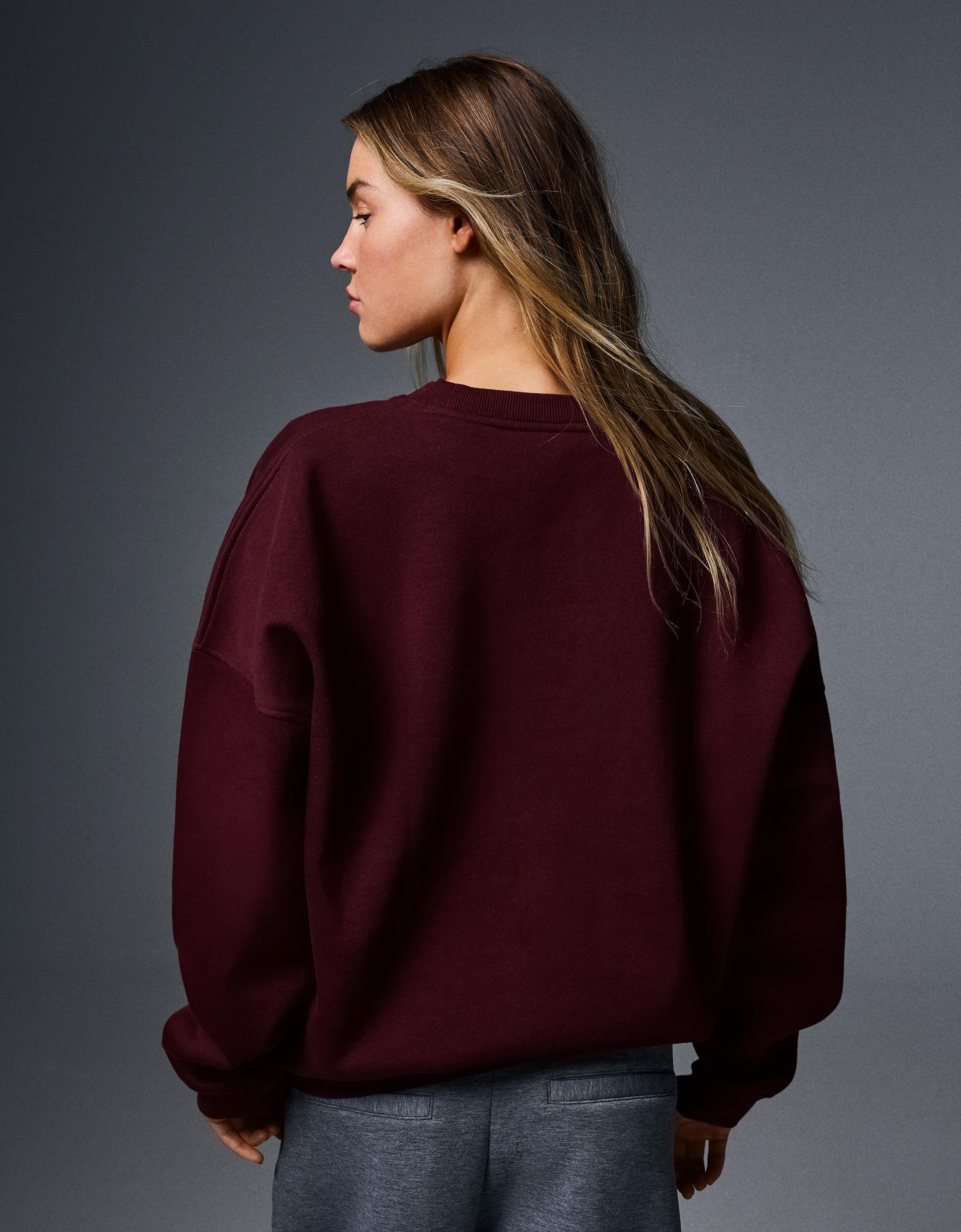Round neck sweatshirt — Maroon
