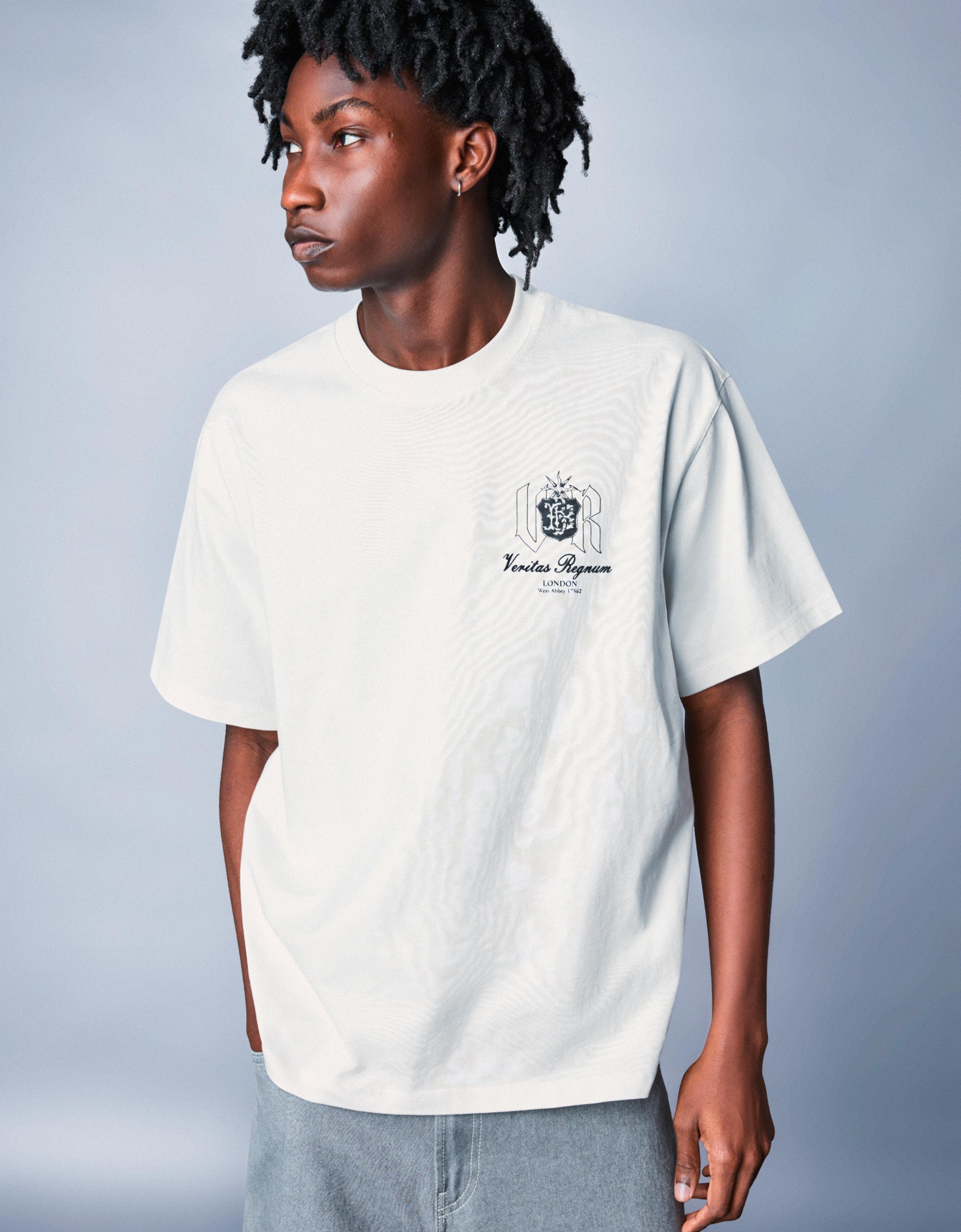 Bershka T-Shirt Mit Kurzen Ärmeln Und Print Herren Xs Grbrochenes Weiss