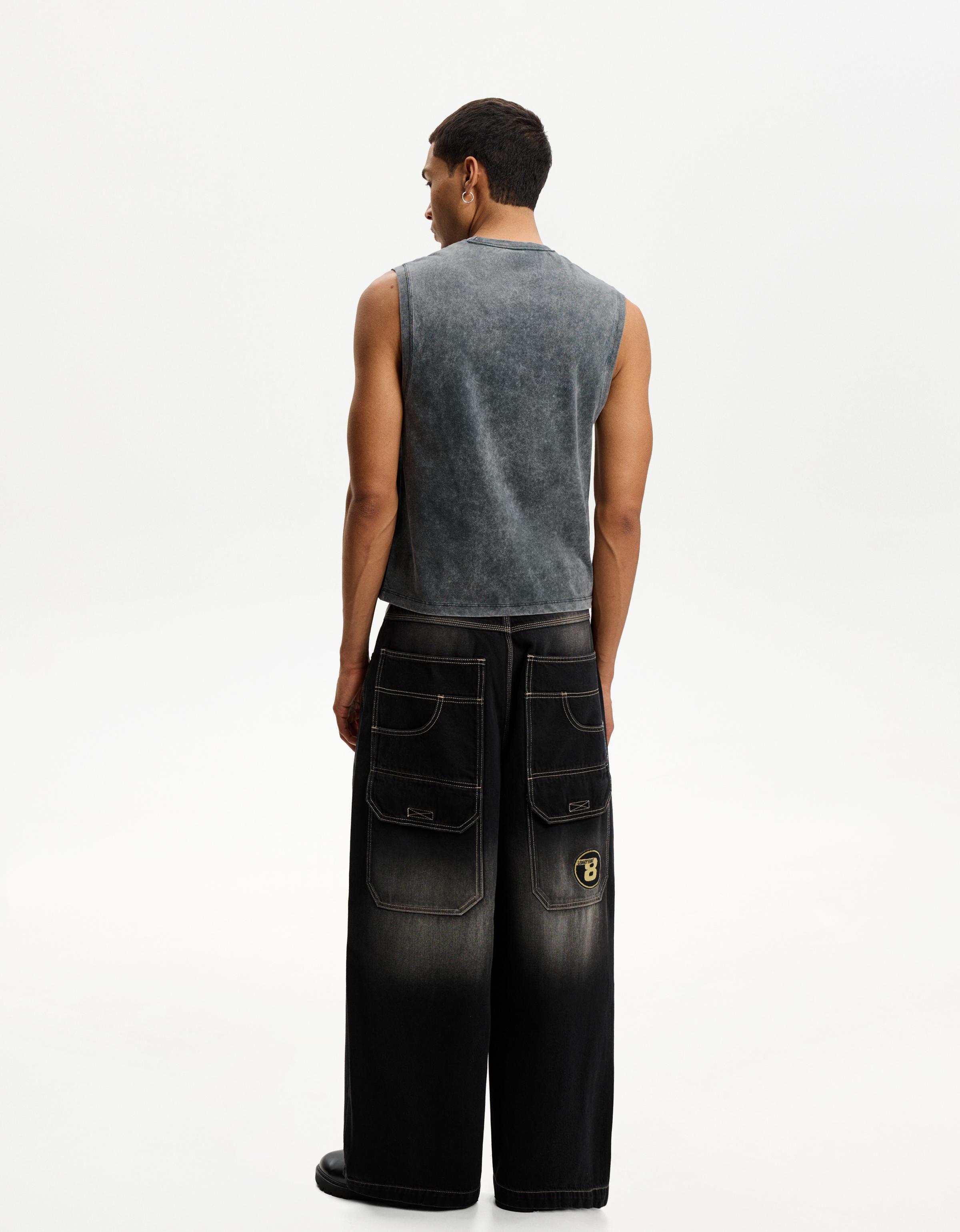 Printed sleeveless T-shirt - T-shirts - Men | Bershka