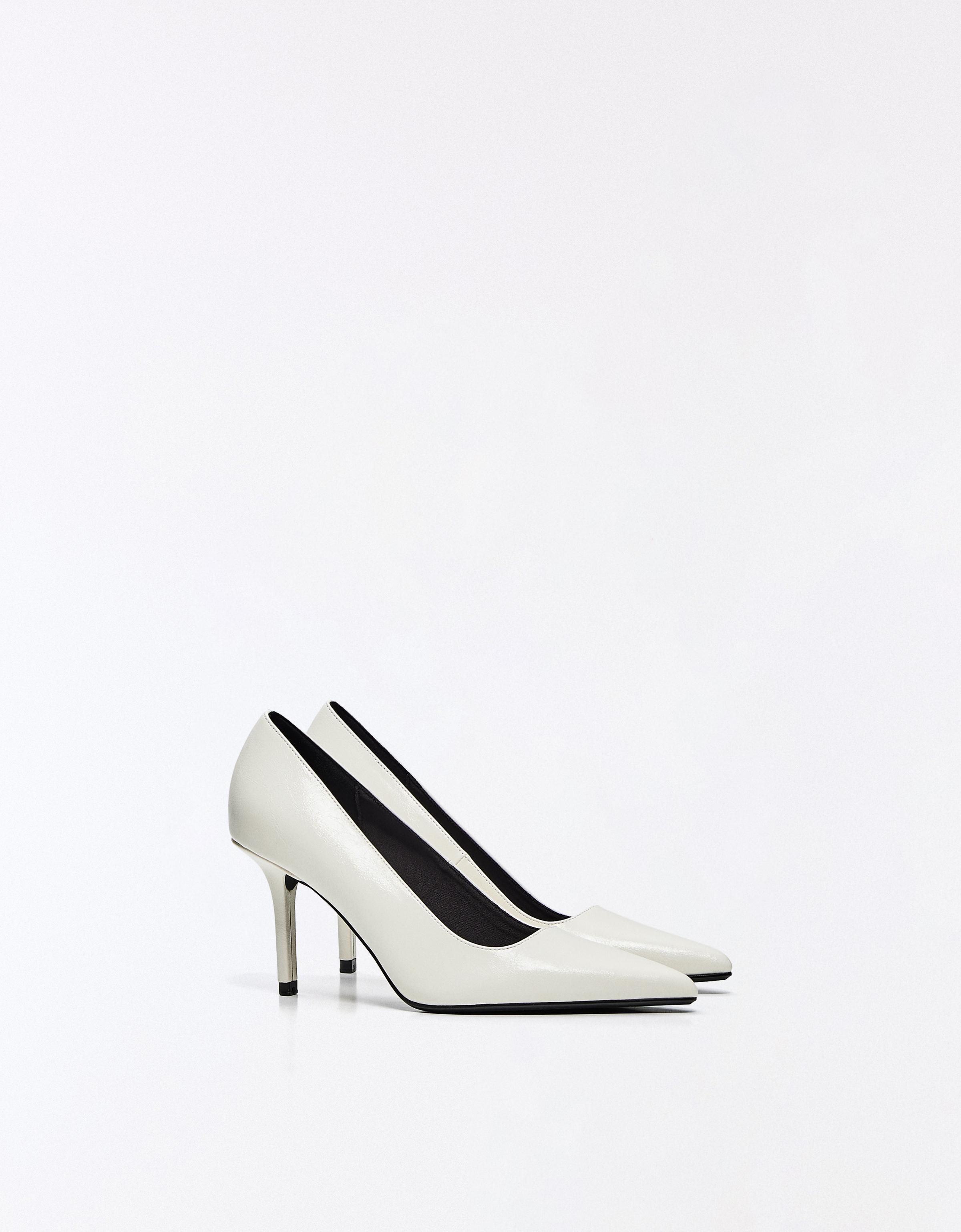 High-heel shoes — WHITE