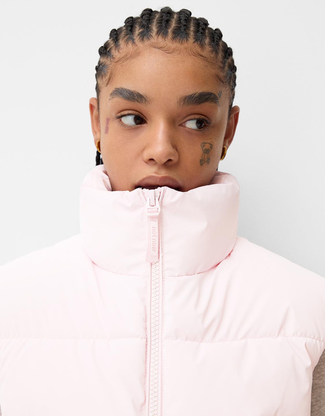 Cropped puffer gilet