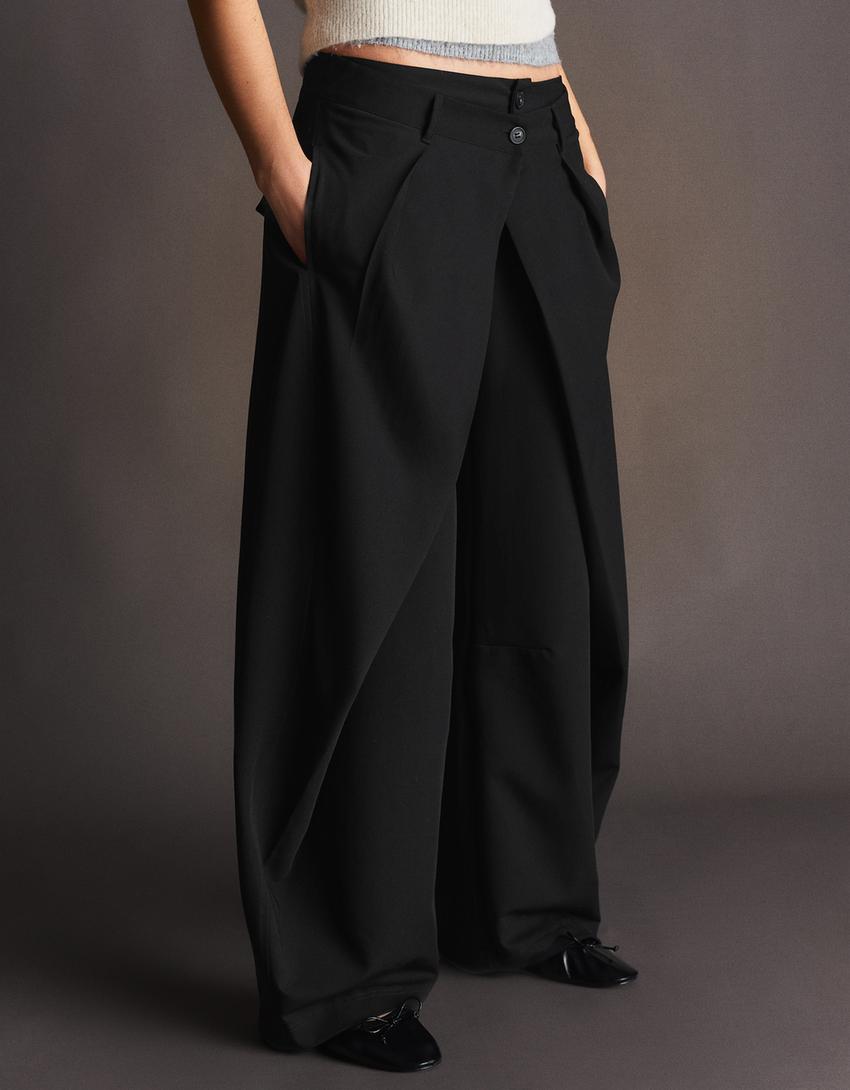 Barrel trousers with pleats-Black