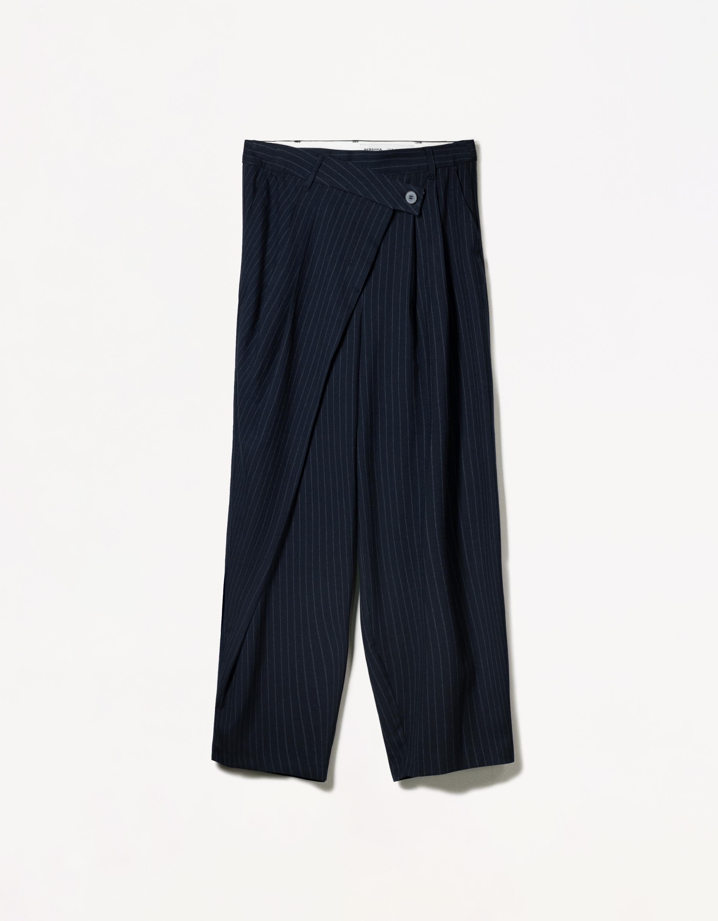 Tailored pinstripe pants - Women | Bershka