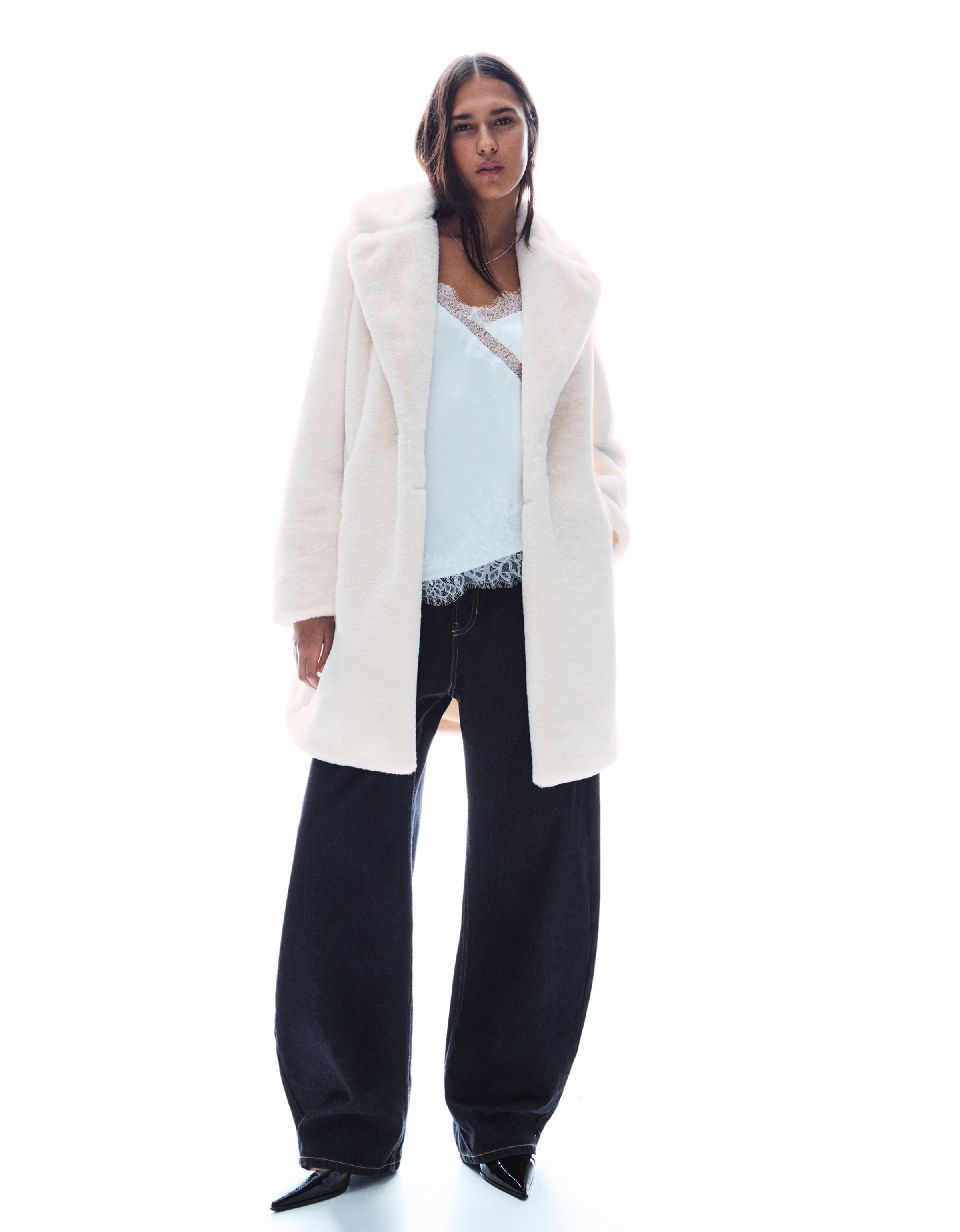 Bershka Kunstfellmantel Damen L Rohweiß