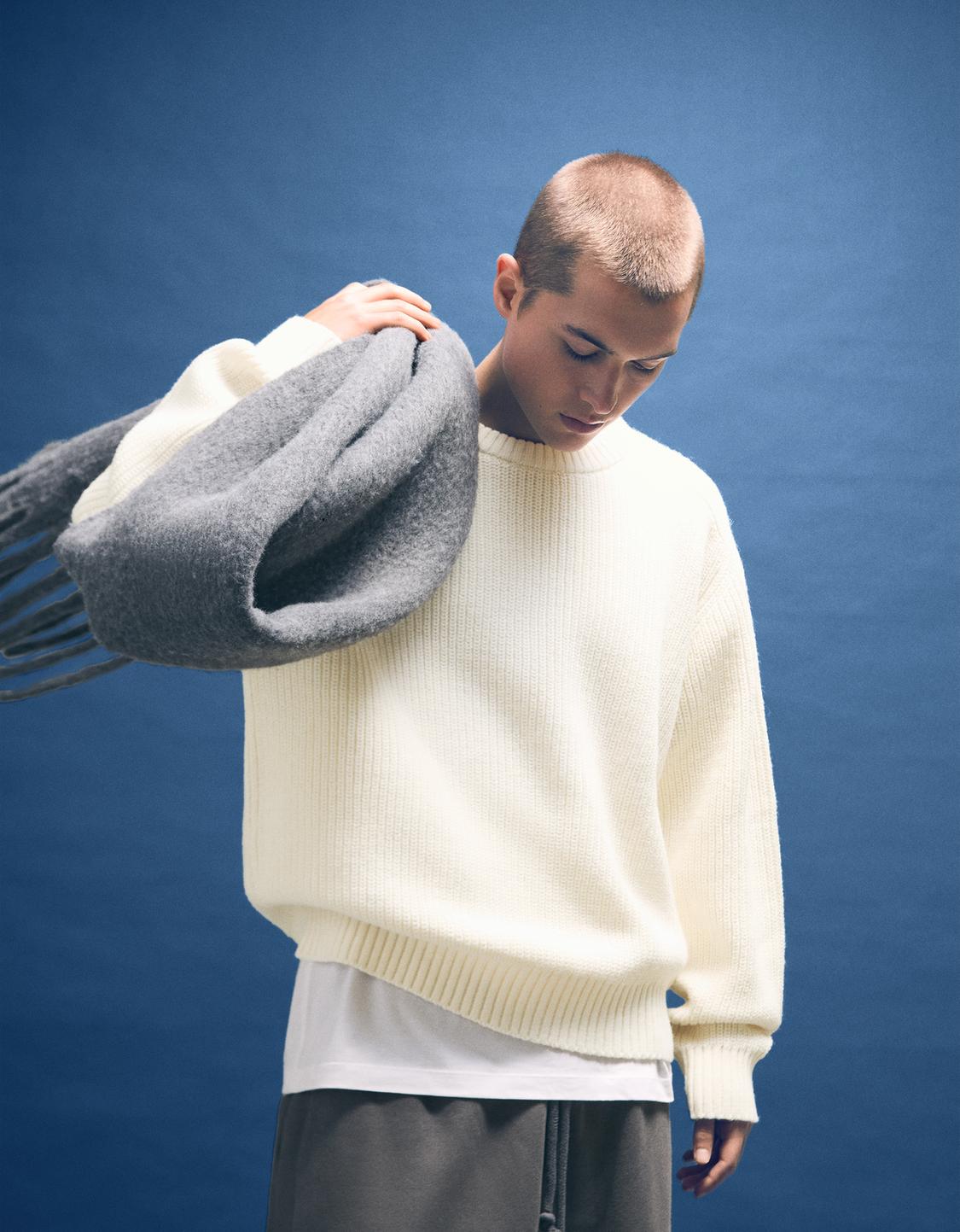 Pull en maille à côtes perlées avec laine