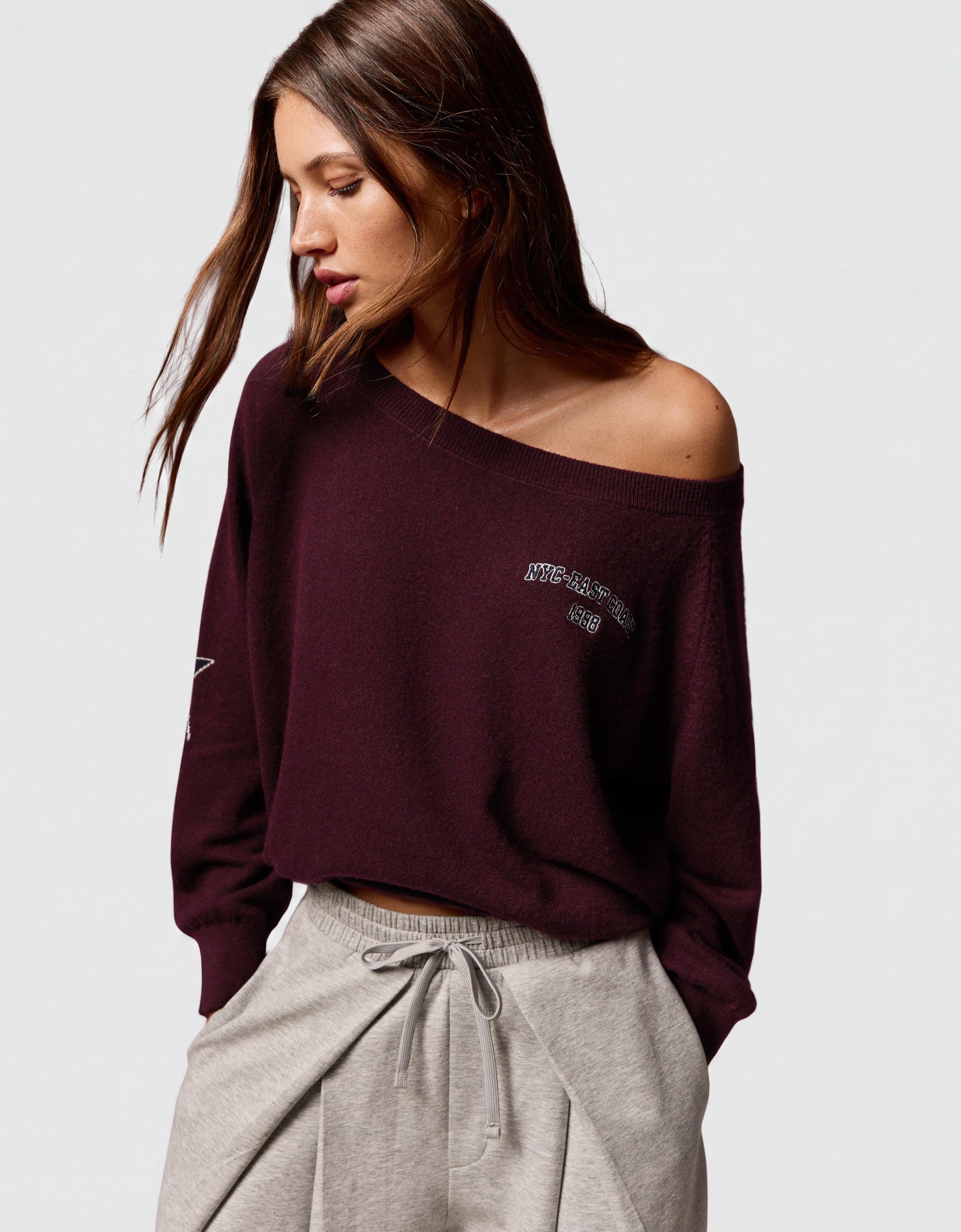 Graphic boat neck jumper — Burgundy