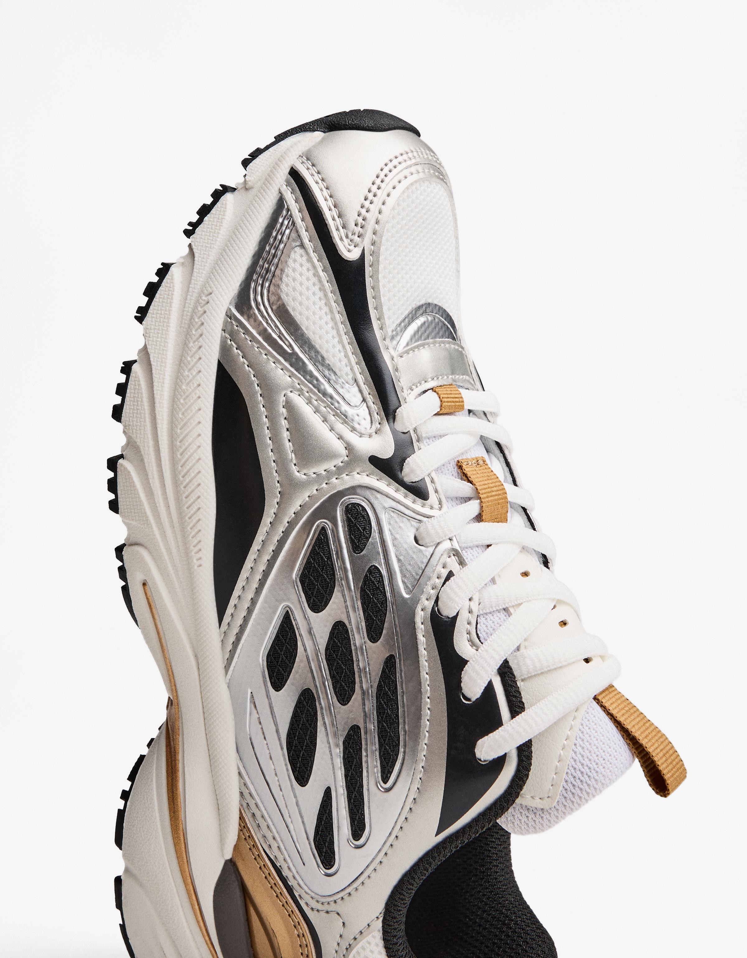 Multi-piece trainers