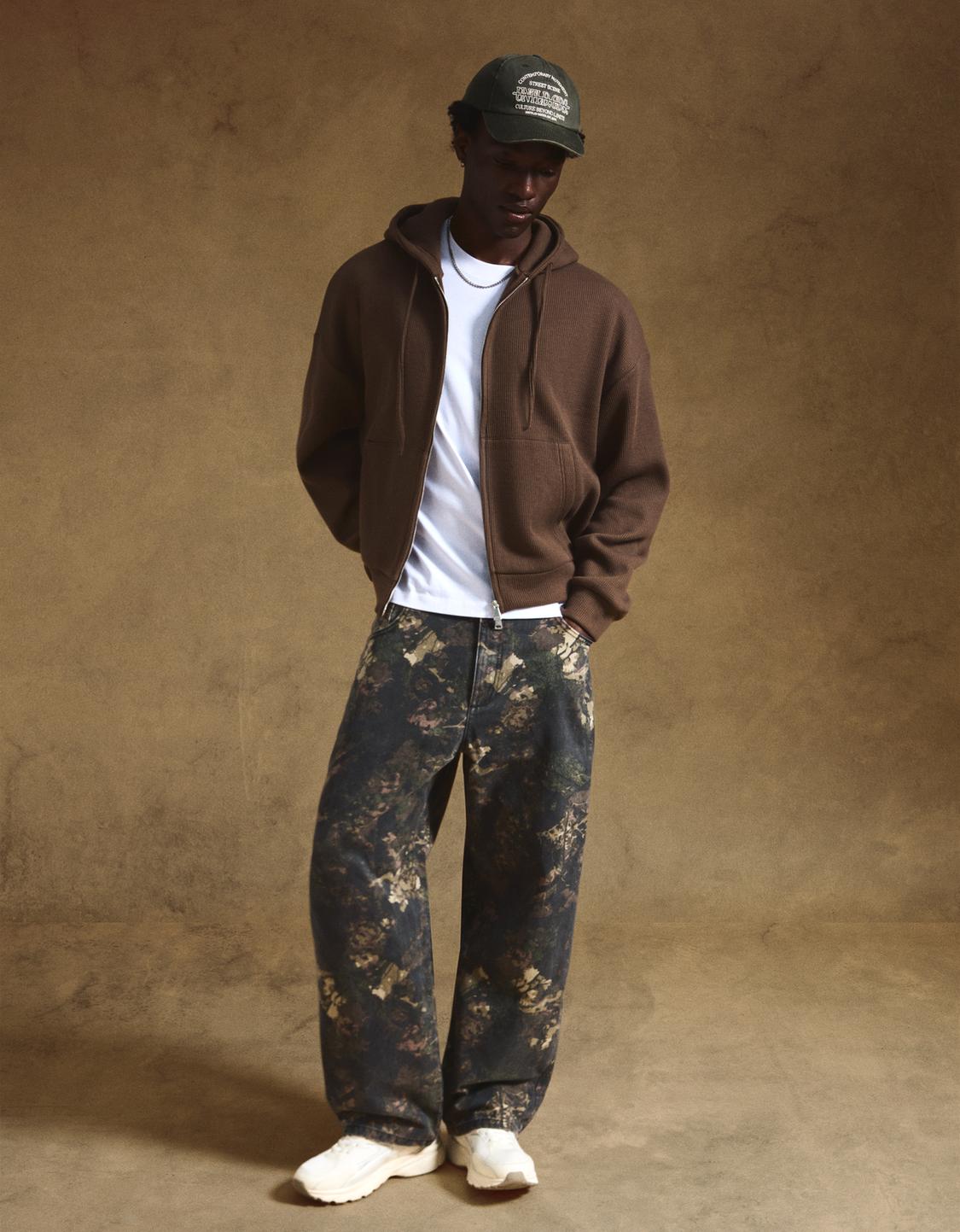 Super baggy printed trousers