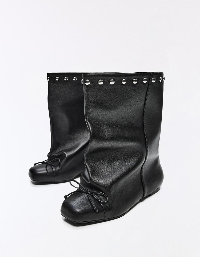 Wide-fit studded leather flat ankle boots-BLACK