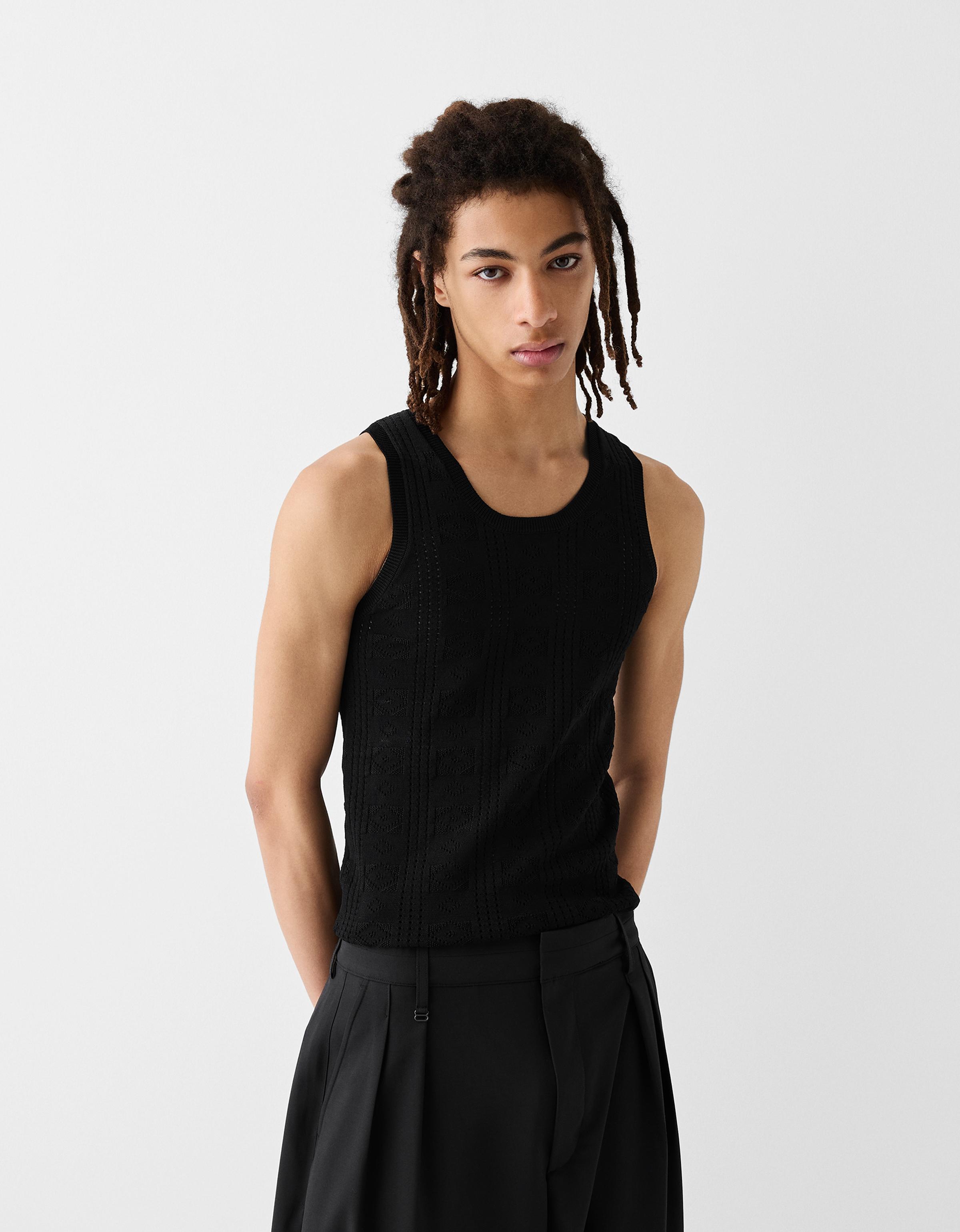 sleeveless knit shirt