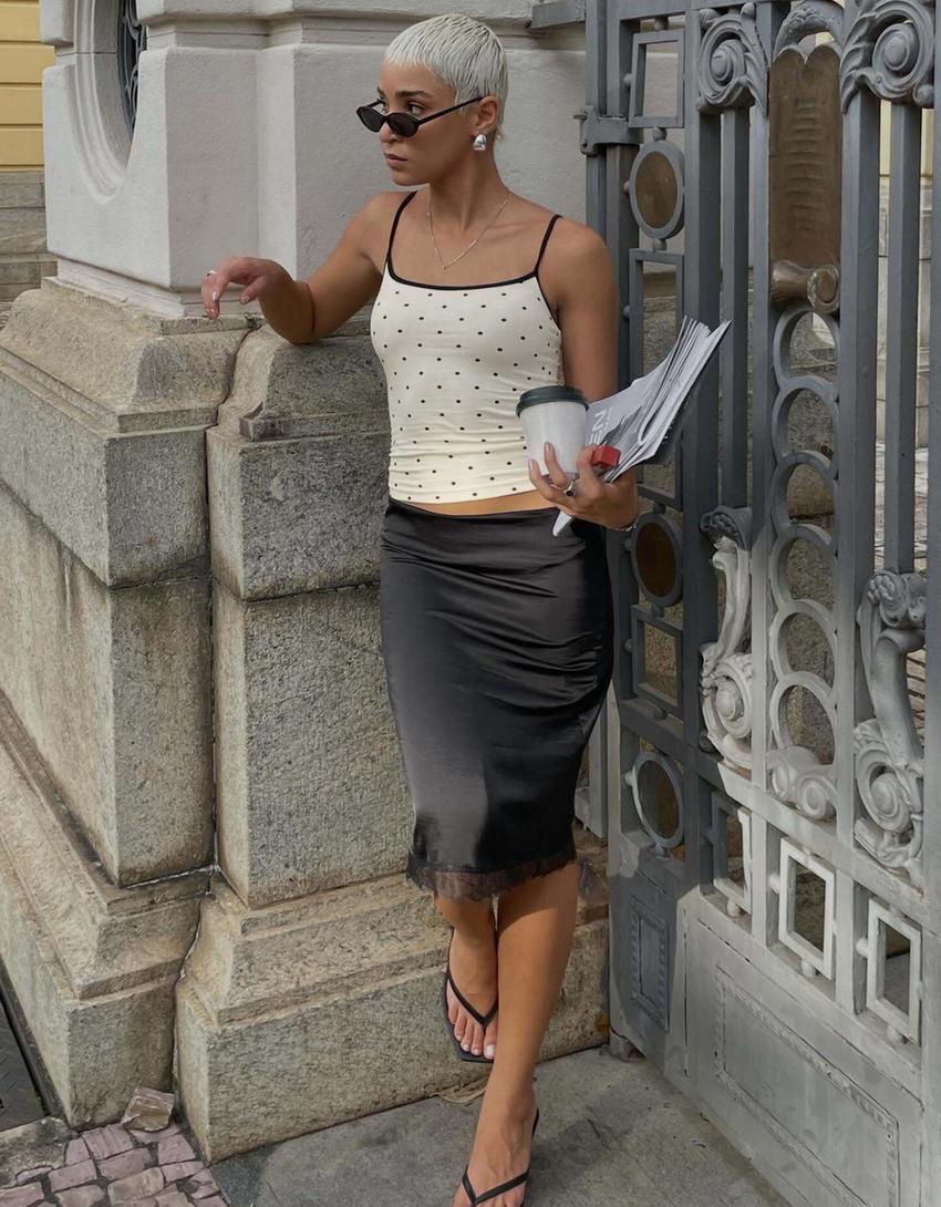 Falda midi satén-Negro