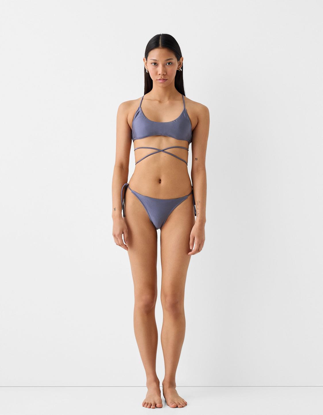 Set van glanzende bikinitop en -broekje