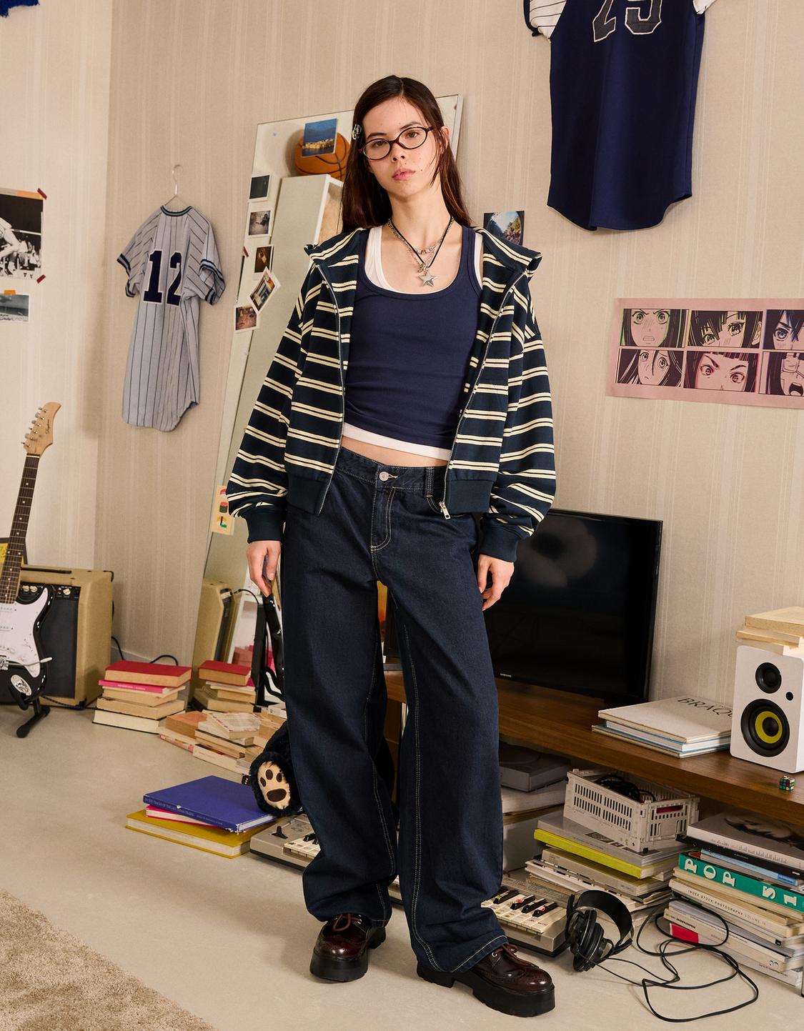 Striped hoodie with zip