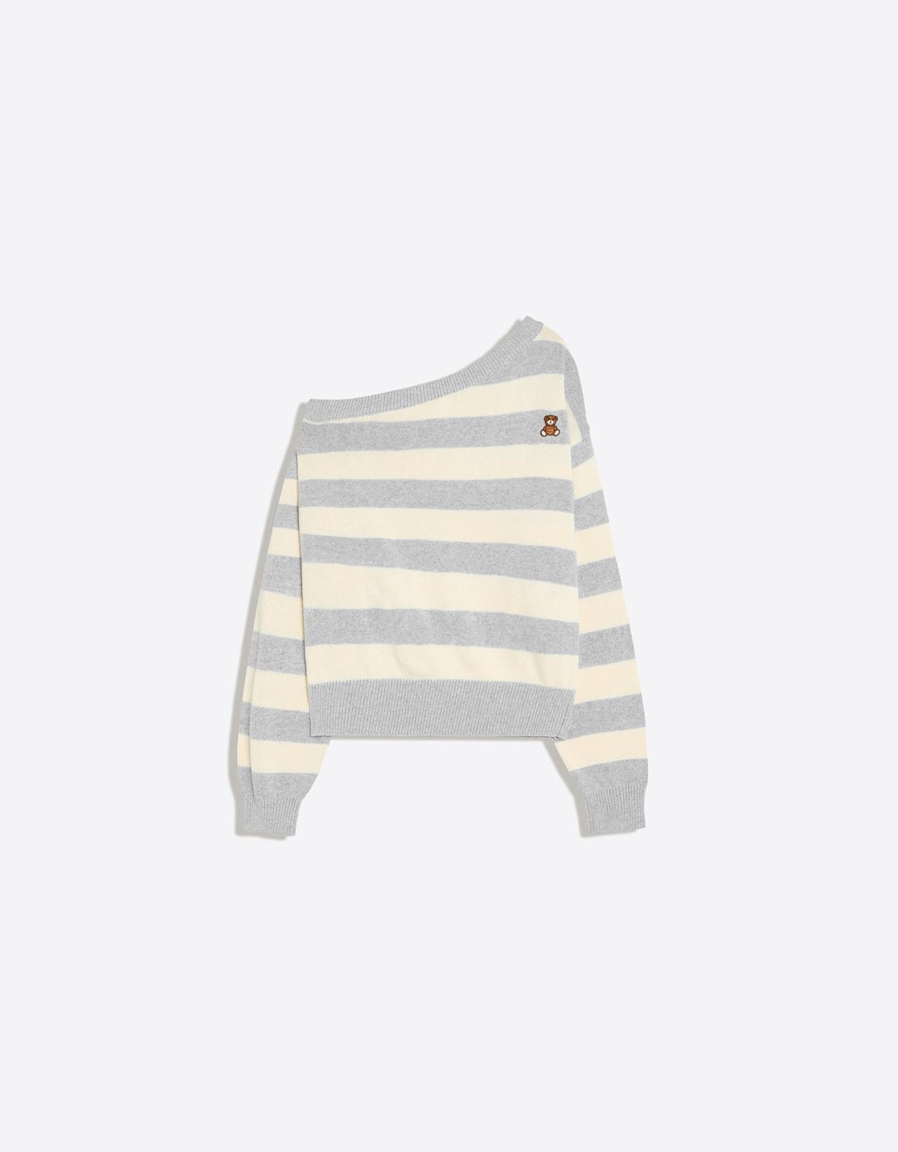 Bear embroidered boat neck jumper — Grey