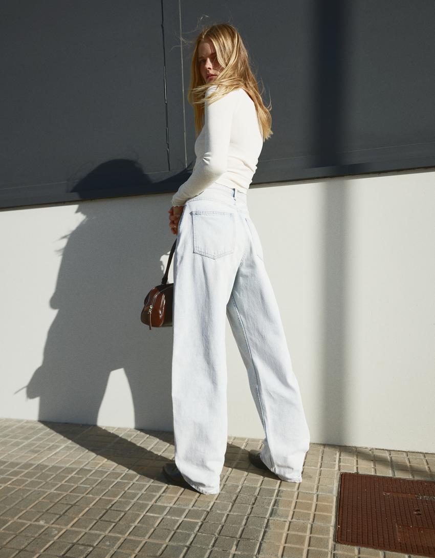 Wide-leg barrel jeans-Washed out blue