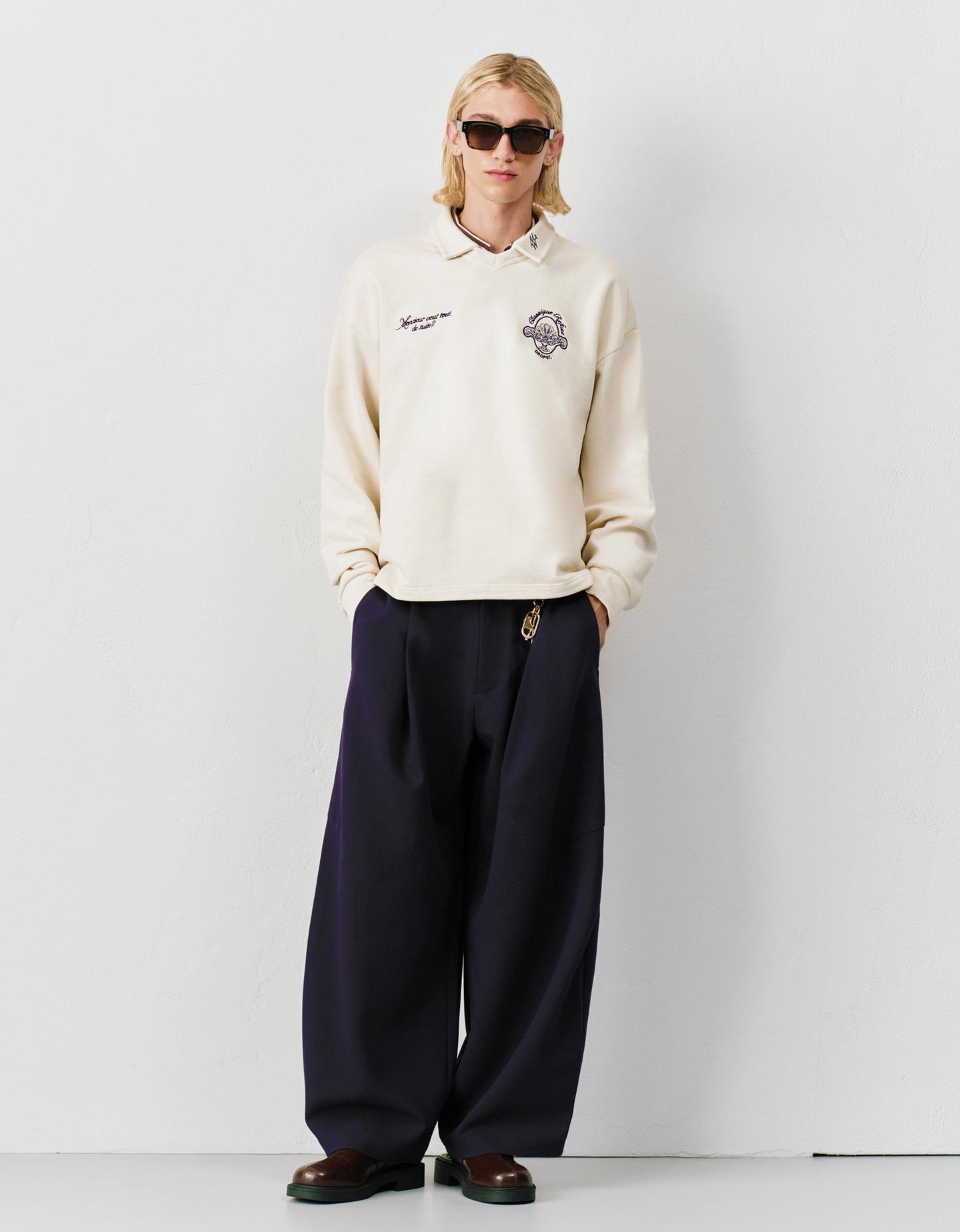 Bershka spodnie o kroju barrel z zakładkami tailoring granatowy