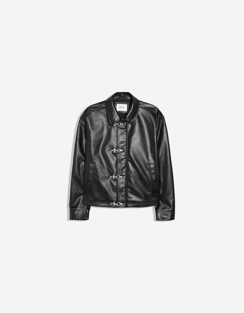 Kunstlederjacke mit Knebelknöpfen-Schwarz