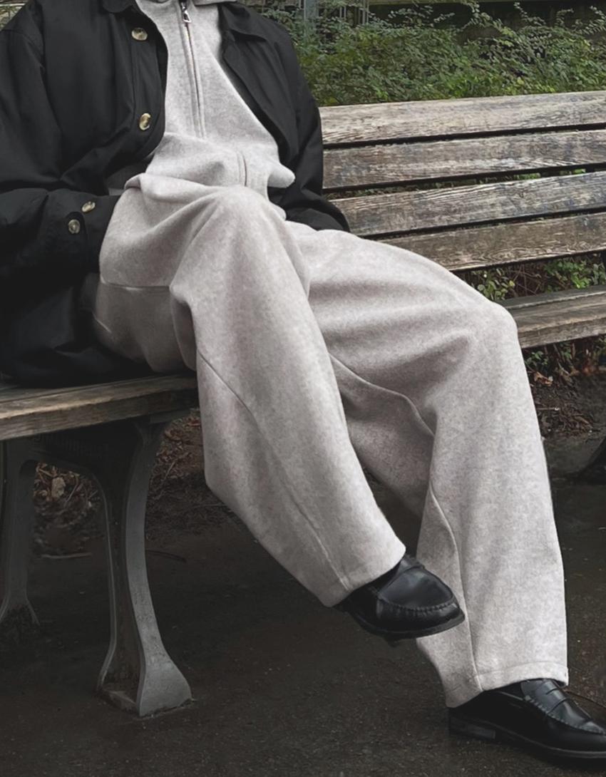 Balloon fit felt texture trousers with darts-Grey